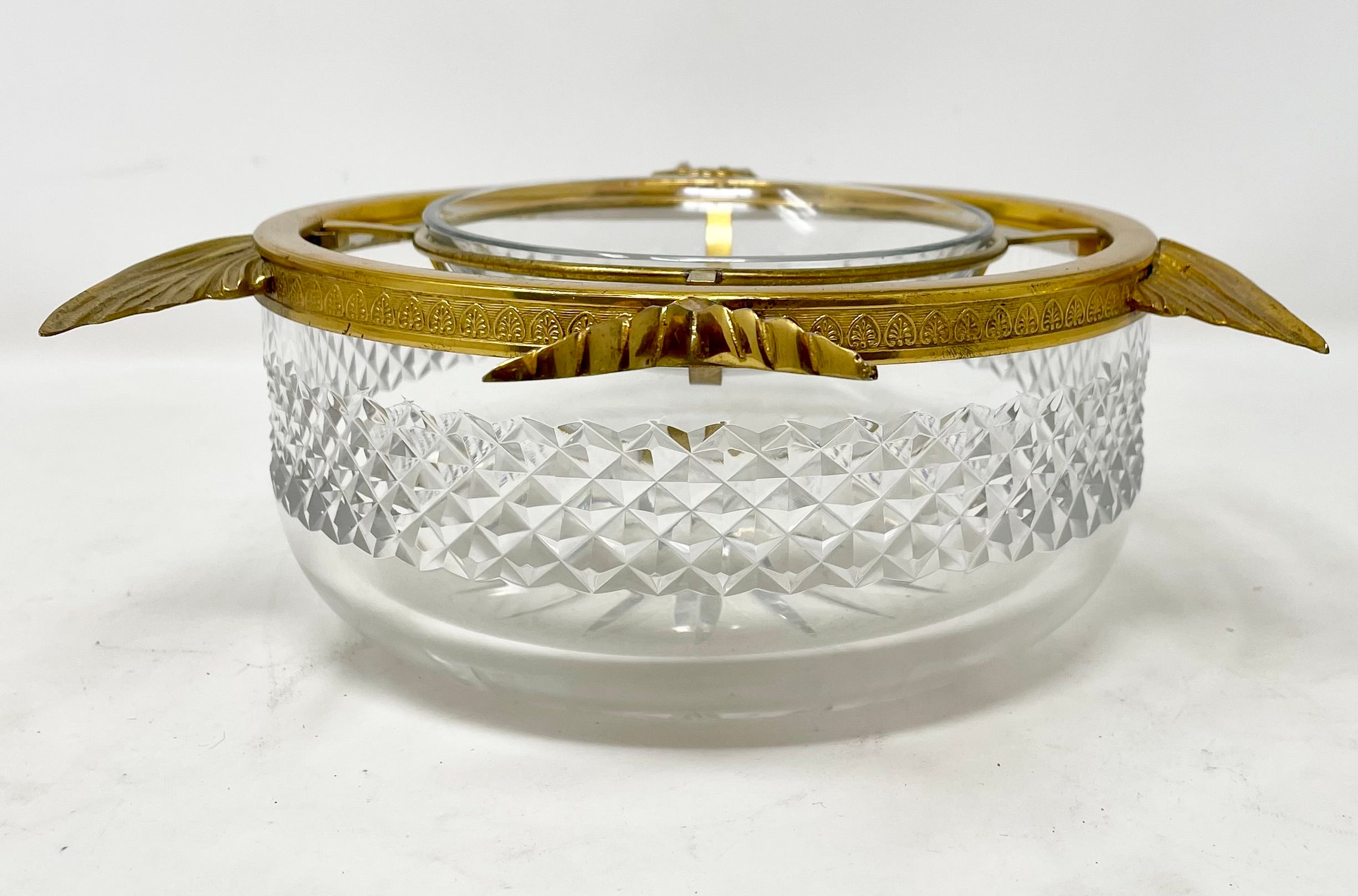 Estate Cut Crystal and Gilt Bronze Sturgeon Design Caviar Server, Circa 1970. Bronce en venta