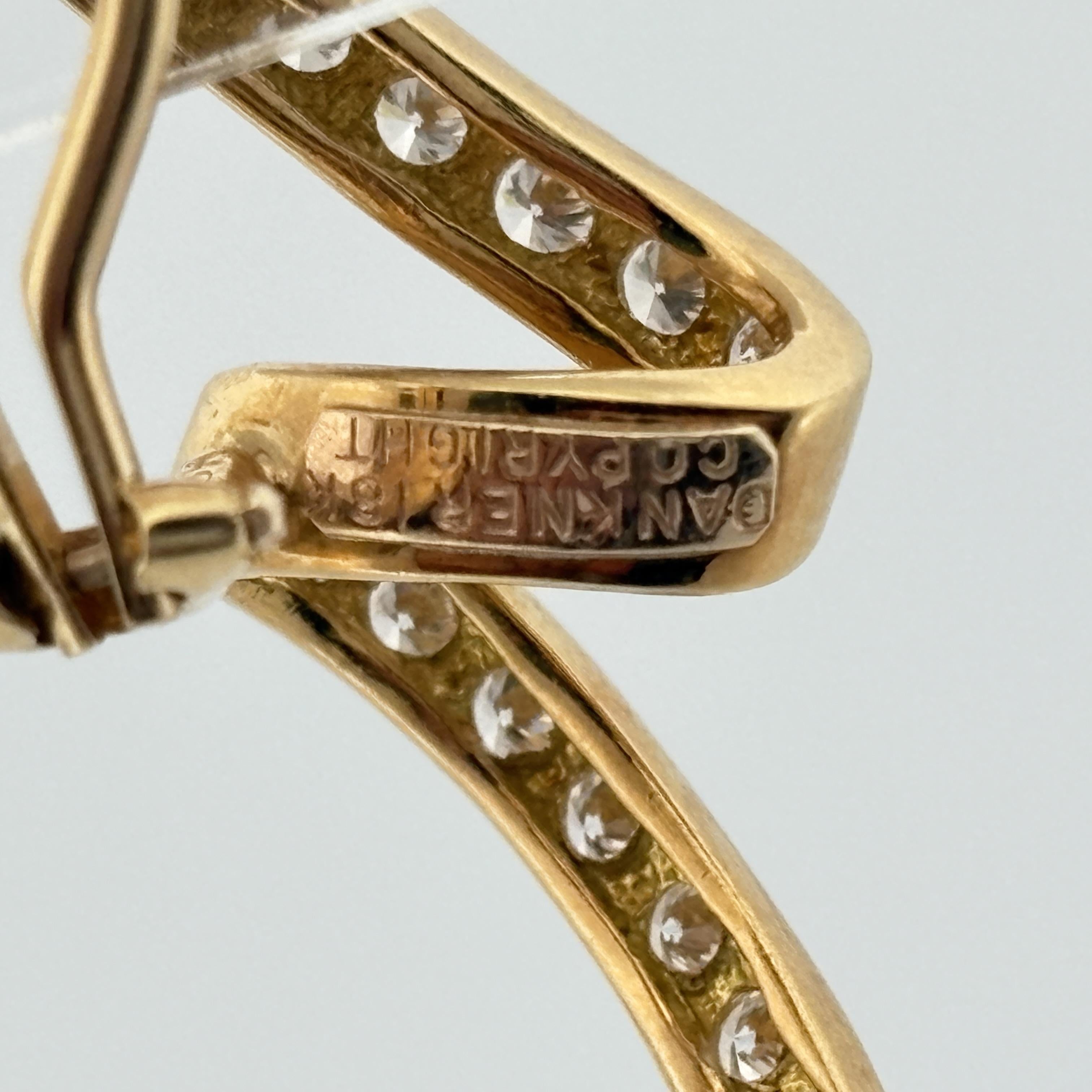 Orecchini con diamanti a spillo Estate Dankner Ribbon in oro giallo 18 carati in vendita 1