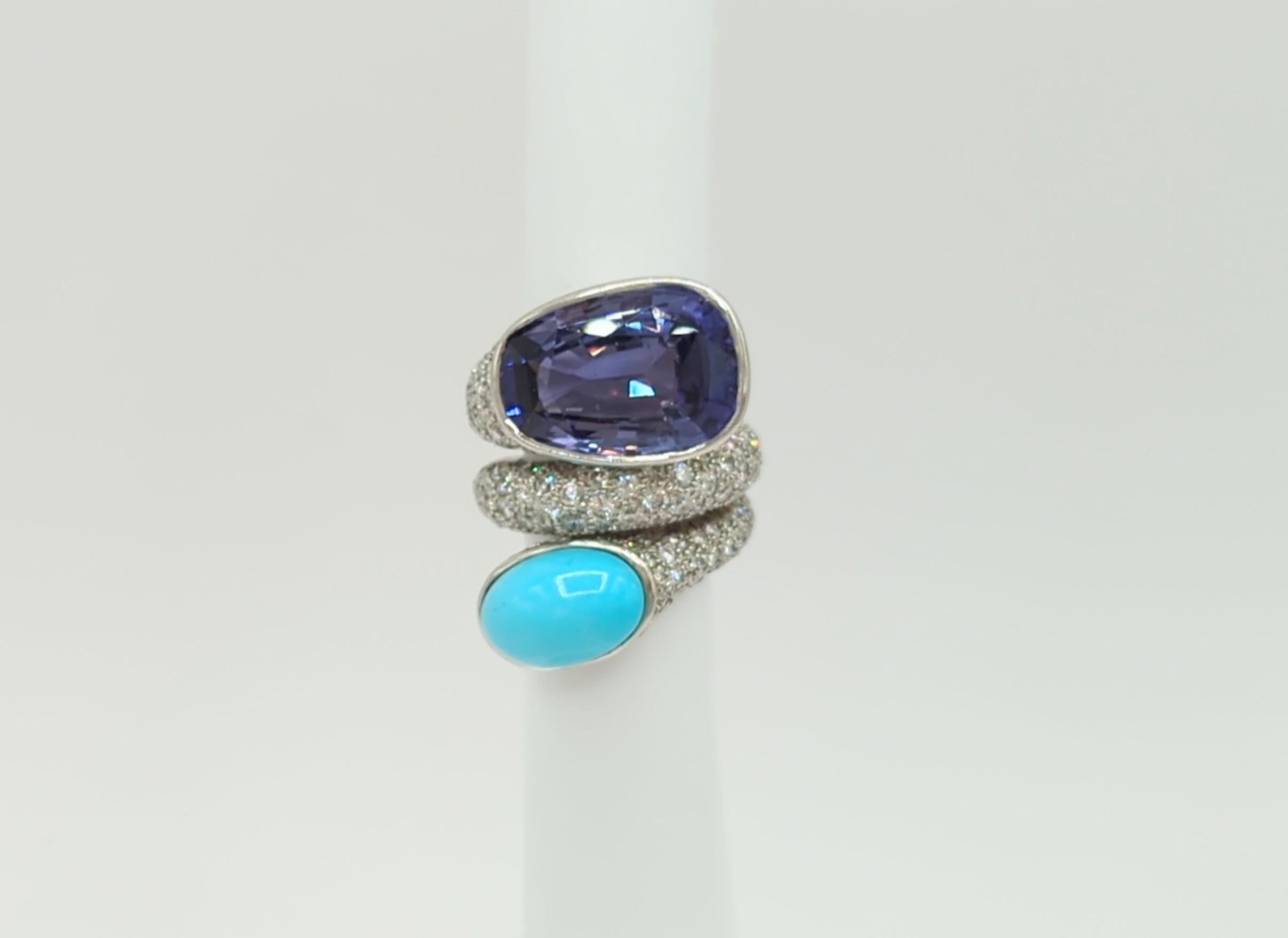 Estate David Webb Ceylon Blue Sapphire and Turquoise Cabochon Ring in Platinum In New Condition In Los Angeles, CA