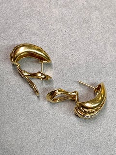 Estate David Yurman Cable Collection 18K Diamond Wide Shrimp Huggie Earrings