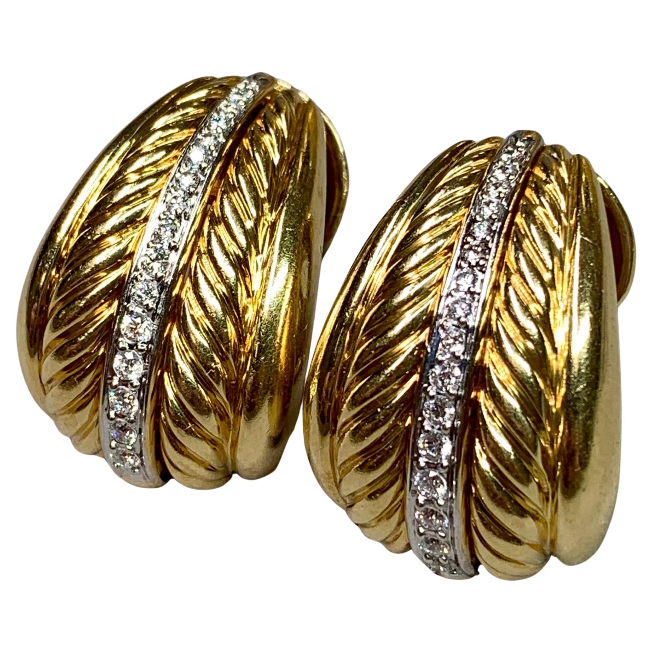 David Yurman Cable Collection, orecchini con diamanti 18 carati a forma di gamberetto