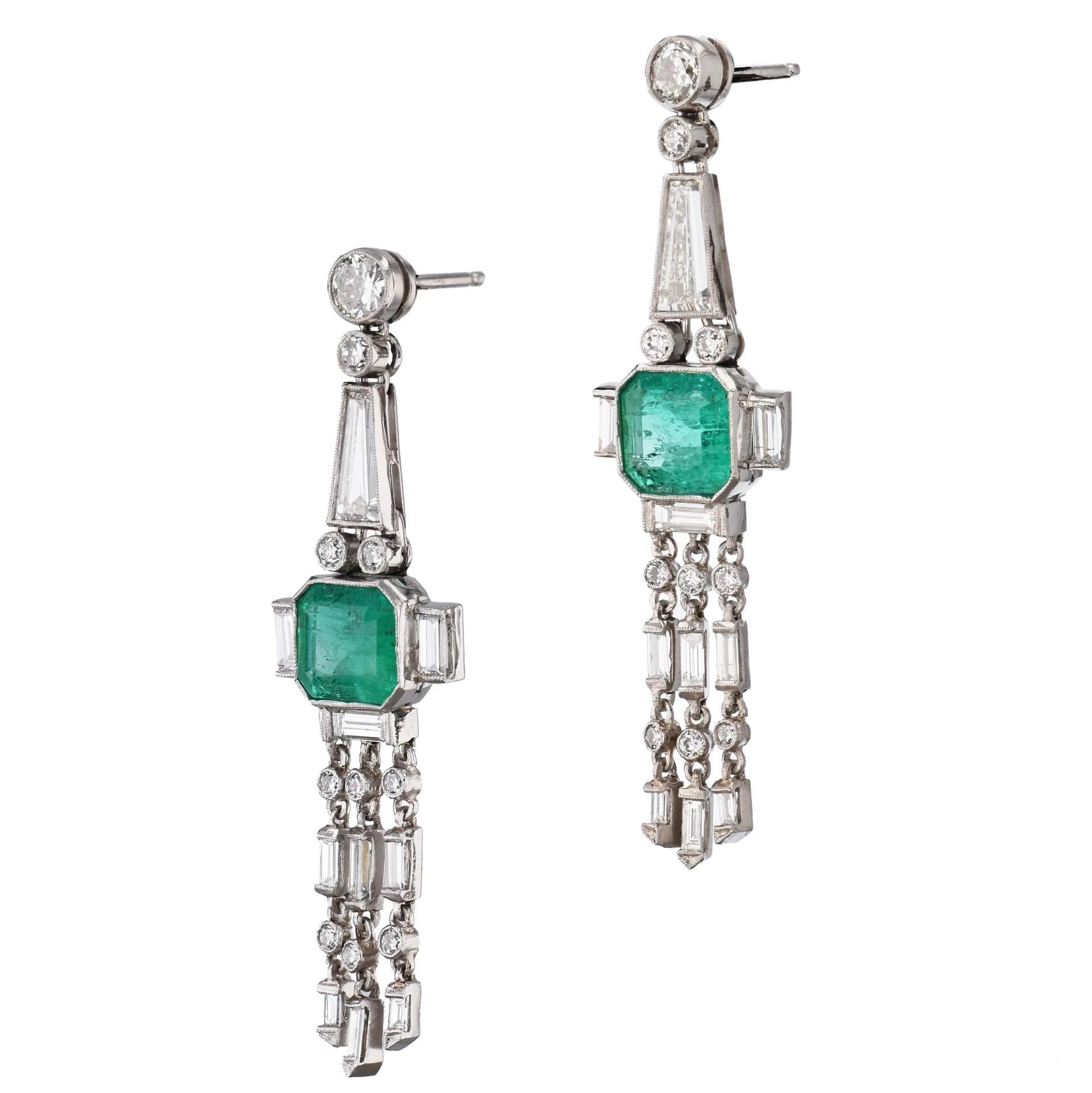 Art Deco Estate Deco 4 Carat Emerald Diamond Drop Earrings  For Sale
