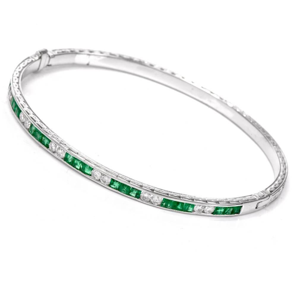 Art Deco Estate Deco Emerald Diamond 18 Karat Gold Bangle Bracelet