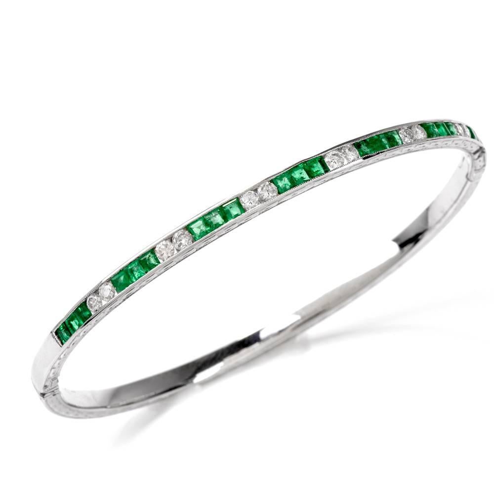 Estate Deco Emerald Diamond 18 Karat Gold Bangle Bracelet 2