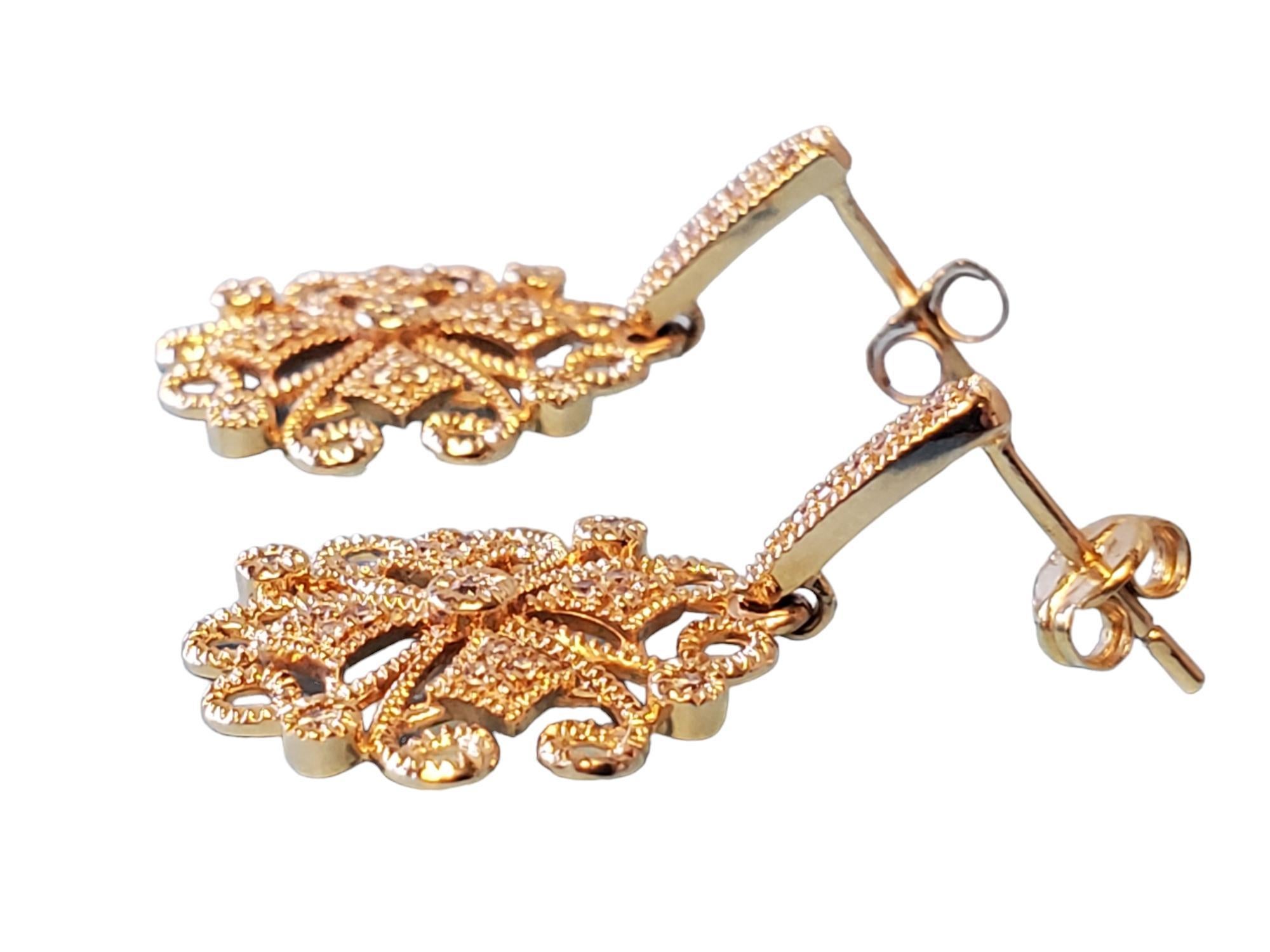 Estate Designer Earrings 18k Yellow Gold with White VS Diamonds In Good Condition For Sale In Overland Park, KS
