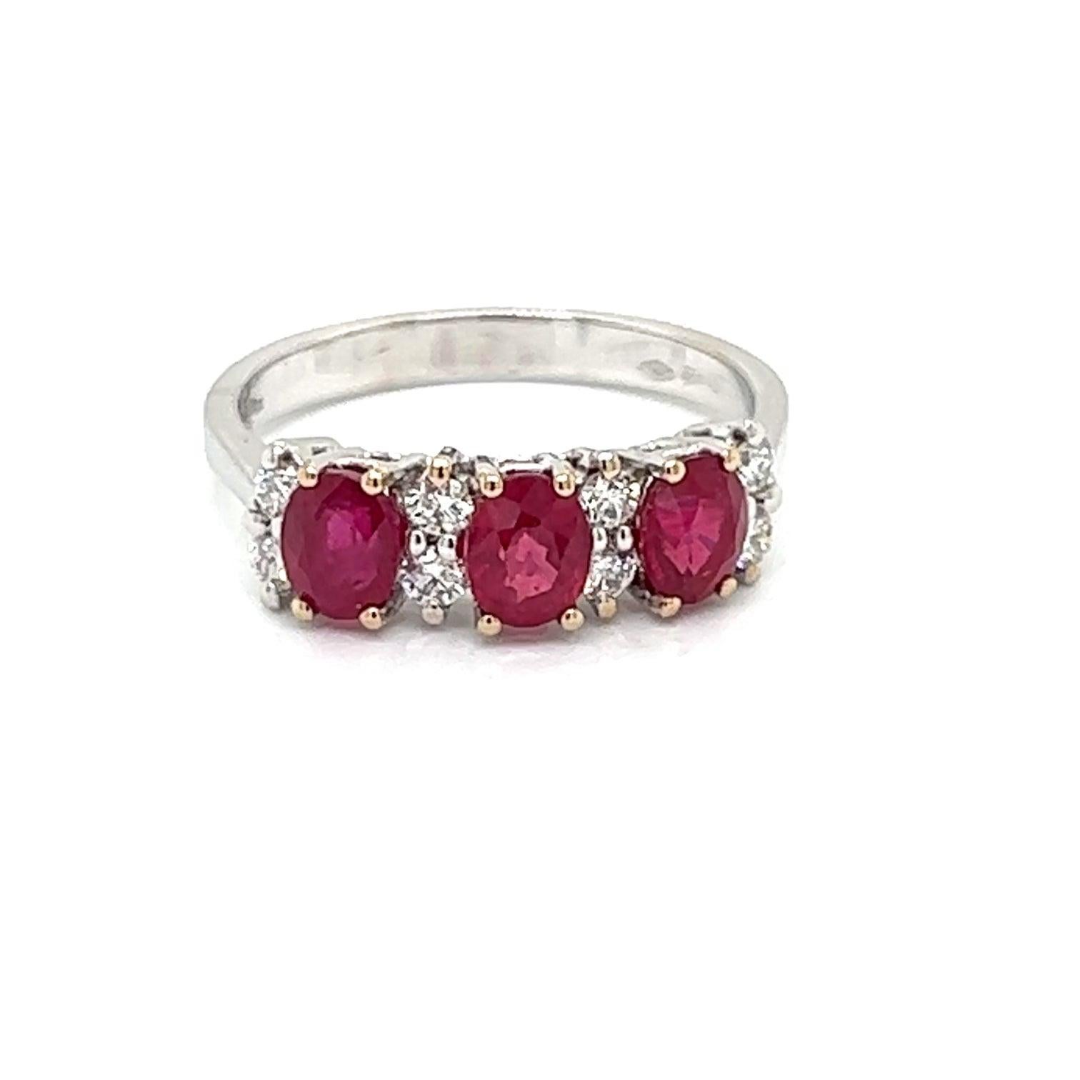 Estate Designer Savoia Of Italy 1.58 cttw Ruby Diamond Ring 13798 In Good Condition For Sale In Derby, NY