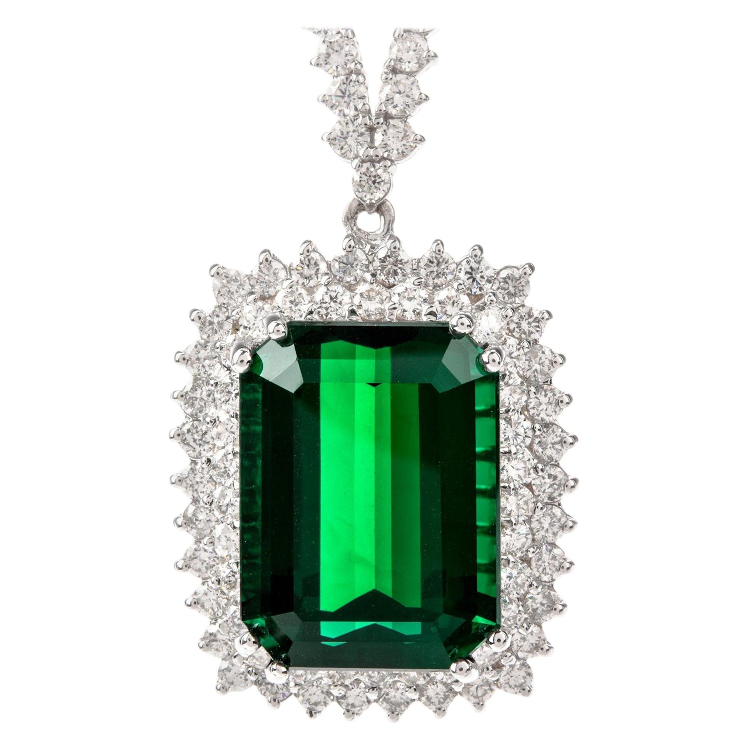 Estate Diamond 21.50 Carat Green Tourmaline 18 Karat Necklace For Sale