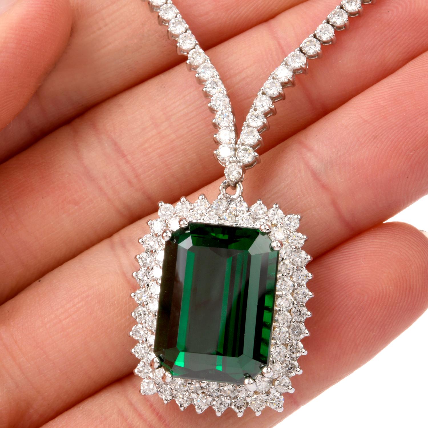 Estate Diamond 21.50 Carat Green Tourmaline 18 Karat Necklace For Sale 1