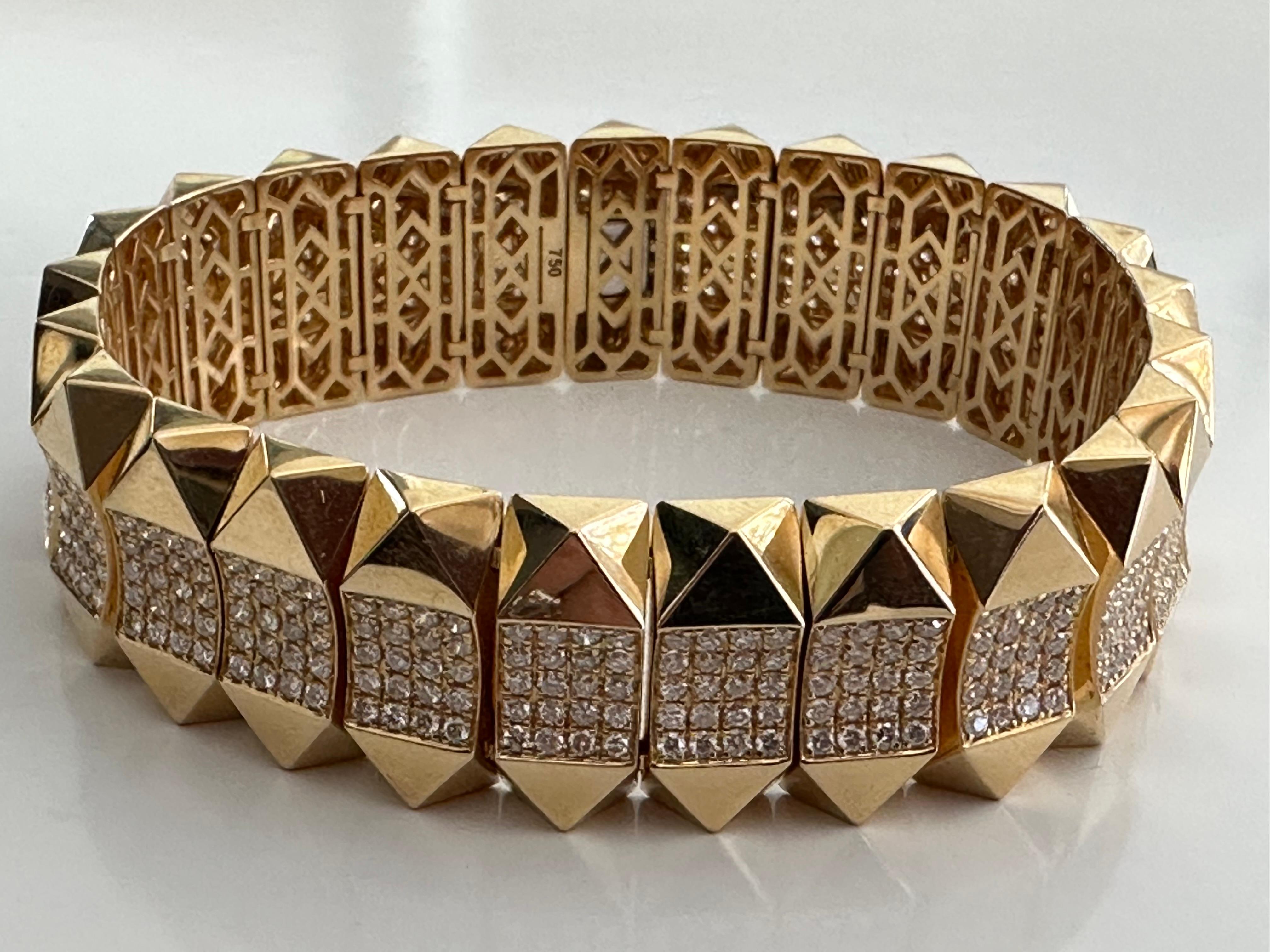 Estate Diamond and Gold Link Bracelet For Sale 1