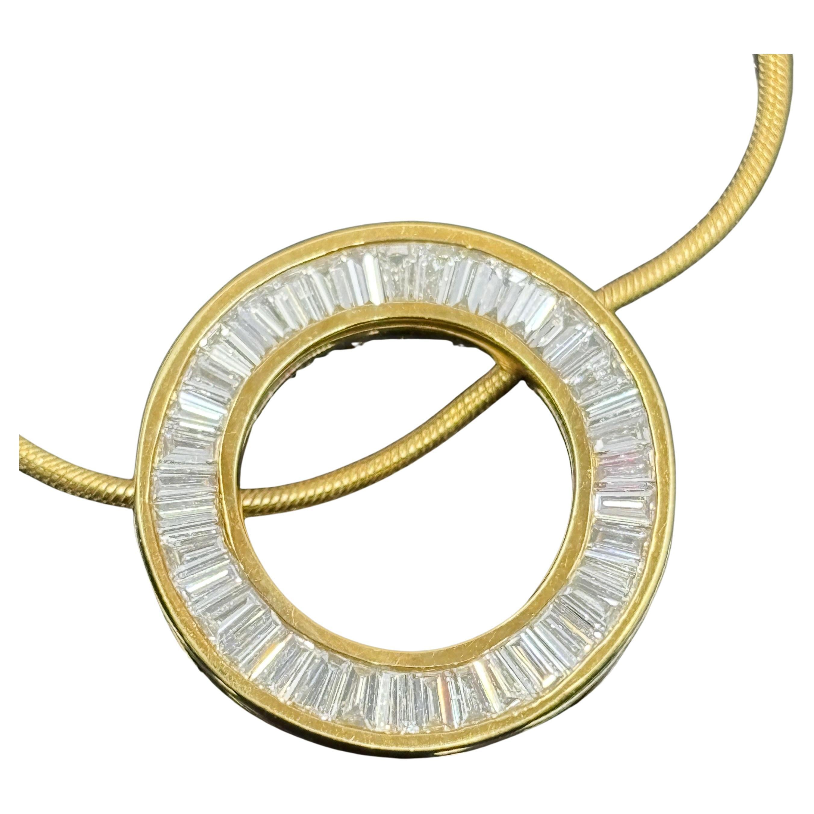 Collier en or 18k avec pendentif baguette en diamant Estate 1.50ctw en vente