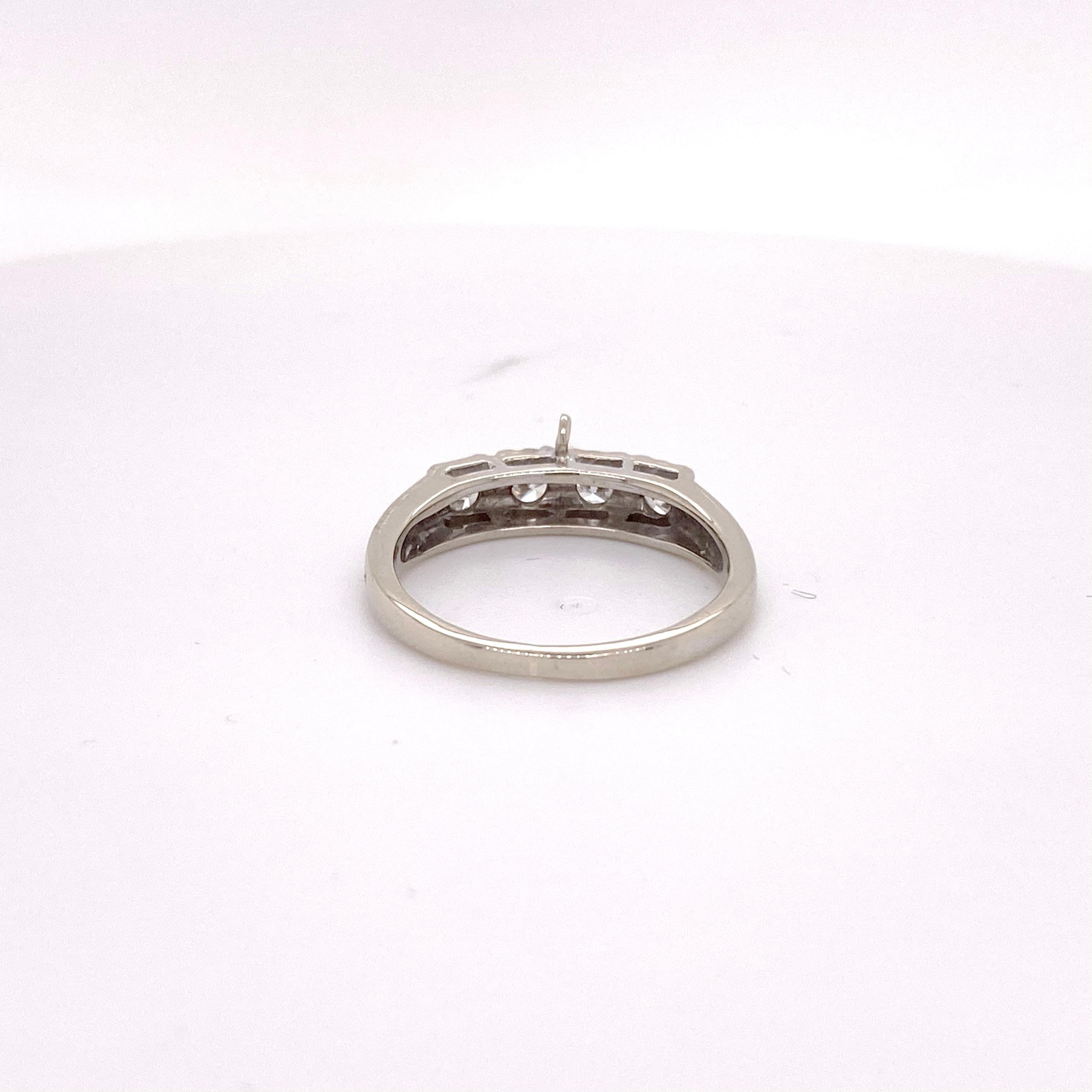 Nachlass Diamantband breiter Ring, Weißgold, Ehering, vier Diamantringe (Rundschliff) im Angebot