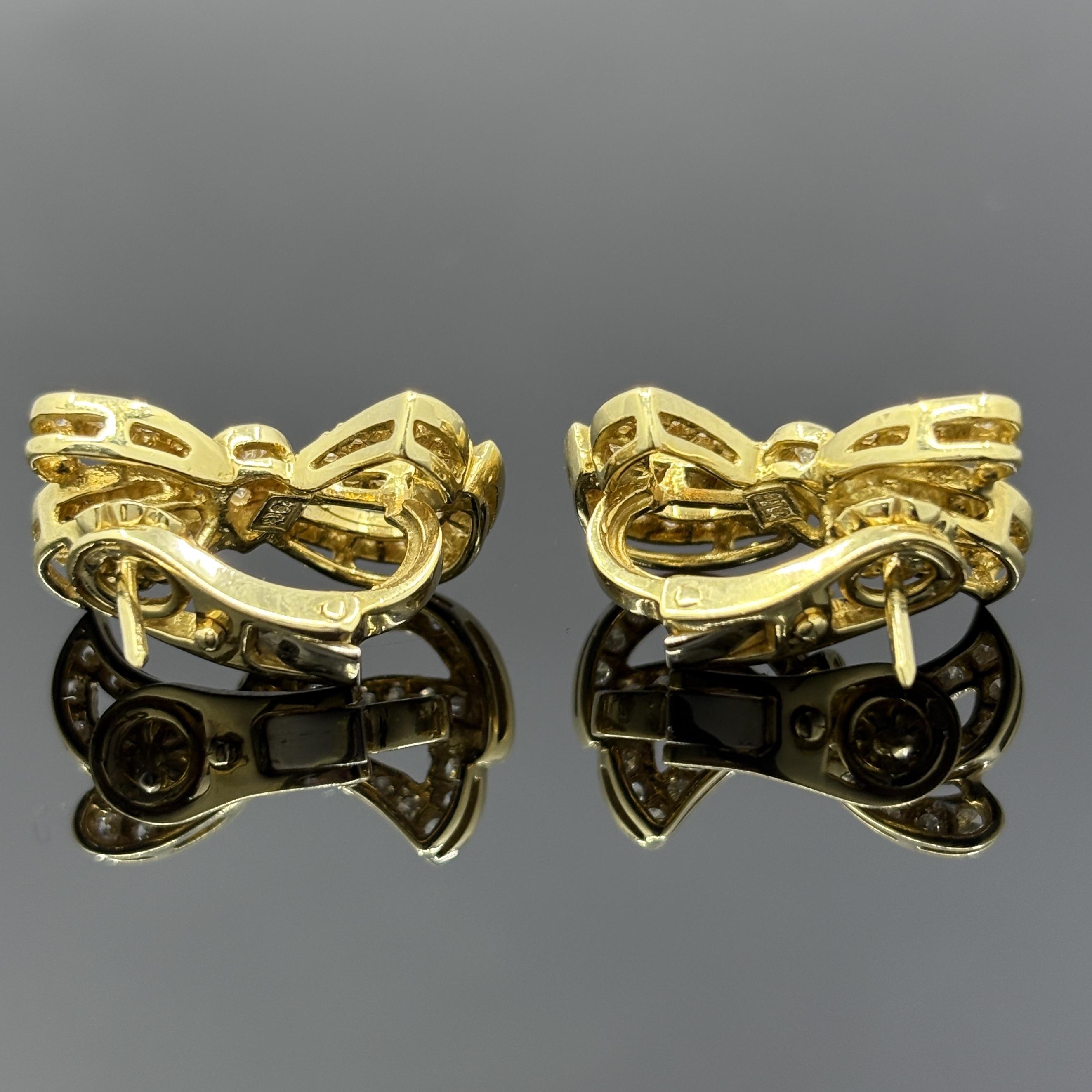 Estate Diamond Bow Ohrringe w / Französisch Eule Stempel 18k (Rundschliff) im Angebot