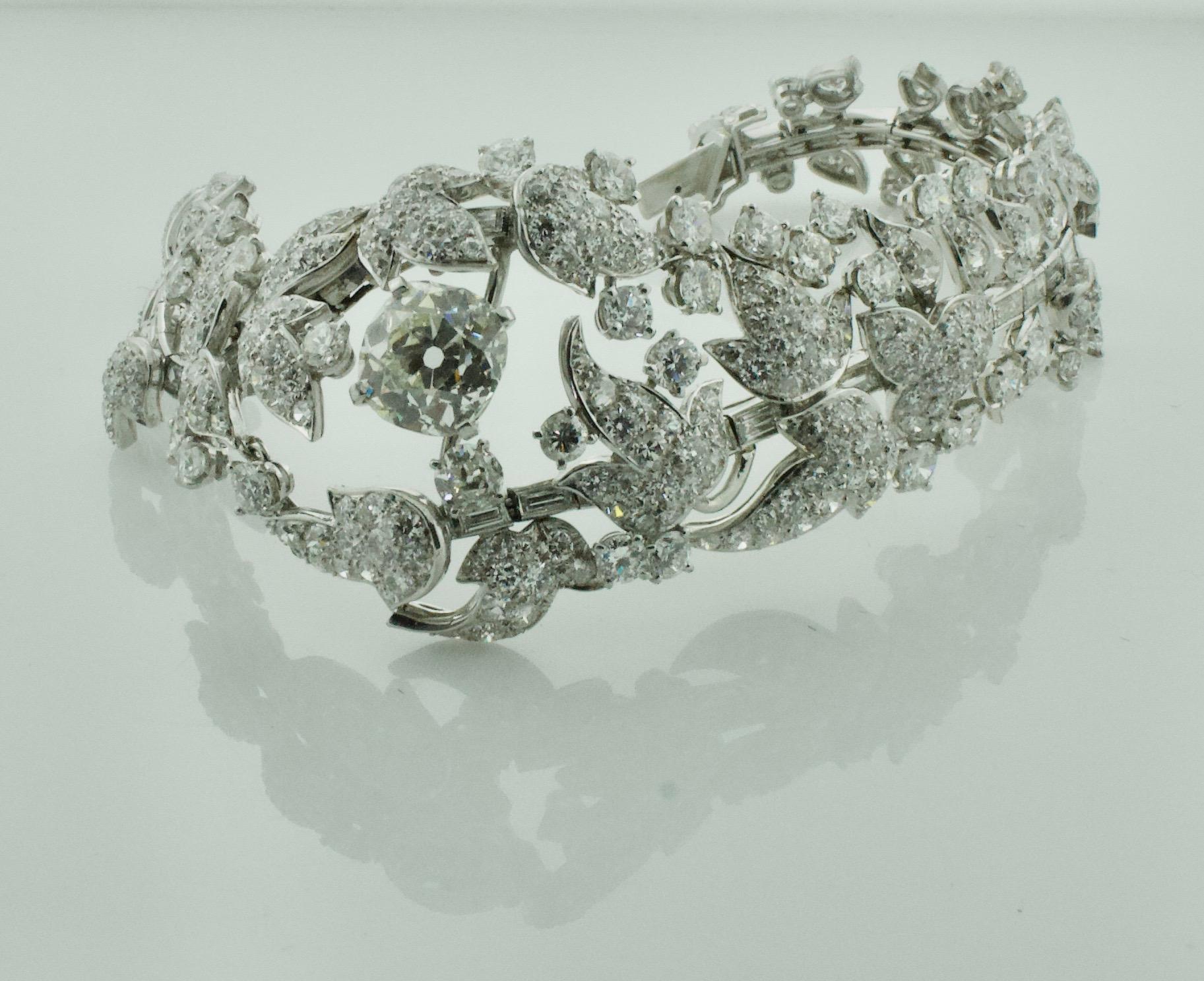 Estate Diamond Bracelet 23.91 Total Carats 4.36 Cushion Center GIA Cert  For Sale 9