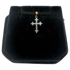 Nachlass-Diamantkreuz aus 10kt Gelbgold - 0,05ctw I, I Diamanten, Pre-Loved