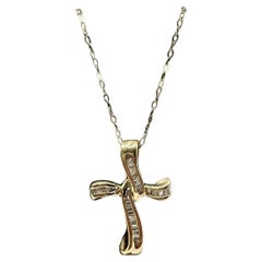 Estate Diamond Cross Necklace in 14kt Yellow Gold – 0.25ctw, 18in, Preloved