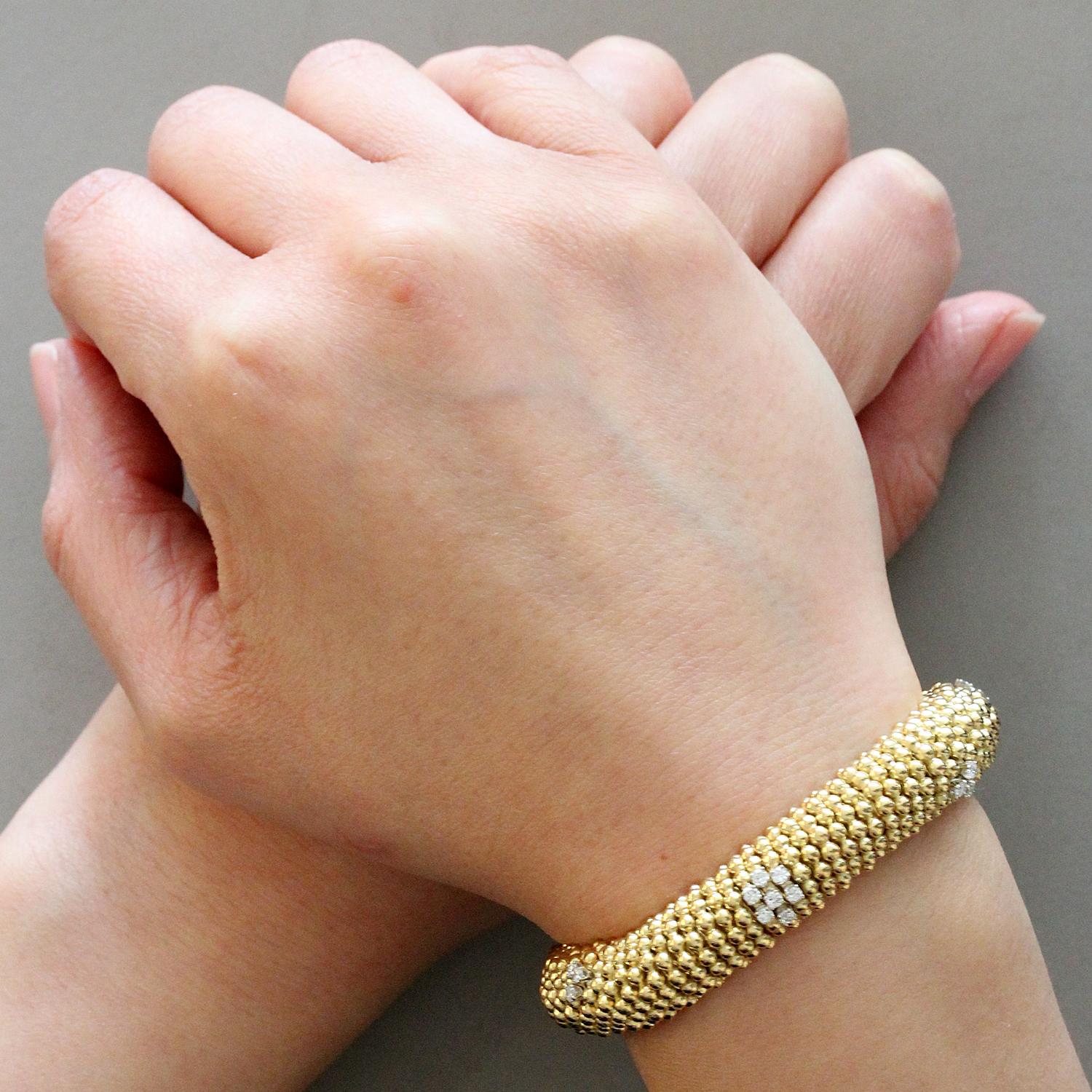 Estate Diamond 18K Yellow Gold Bead Stretch Bracelet In Excellent Condition For Sale In Beverly Hills, CA