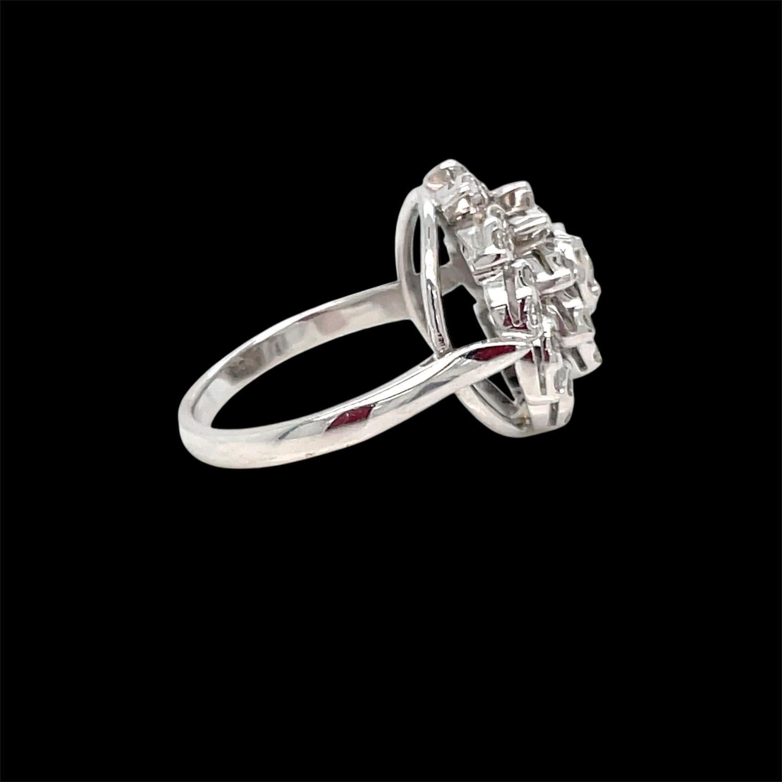 Nachlass Diamant-Gold-Cluster-Ring (Brillantschliff) im Angebot