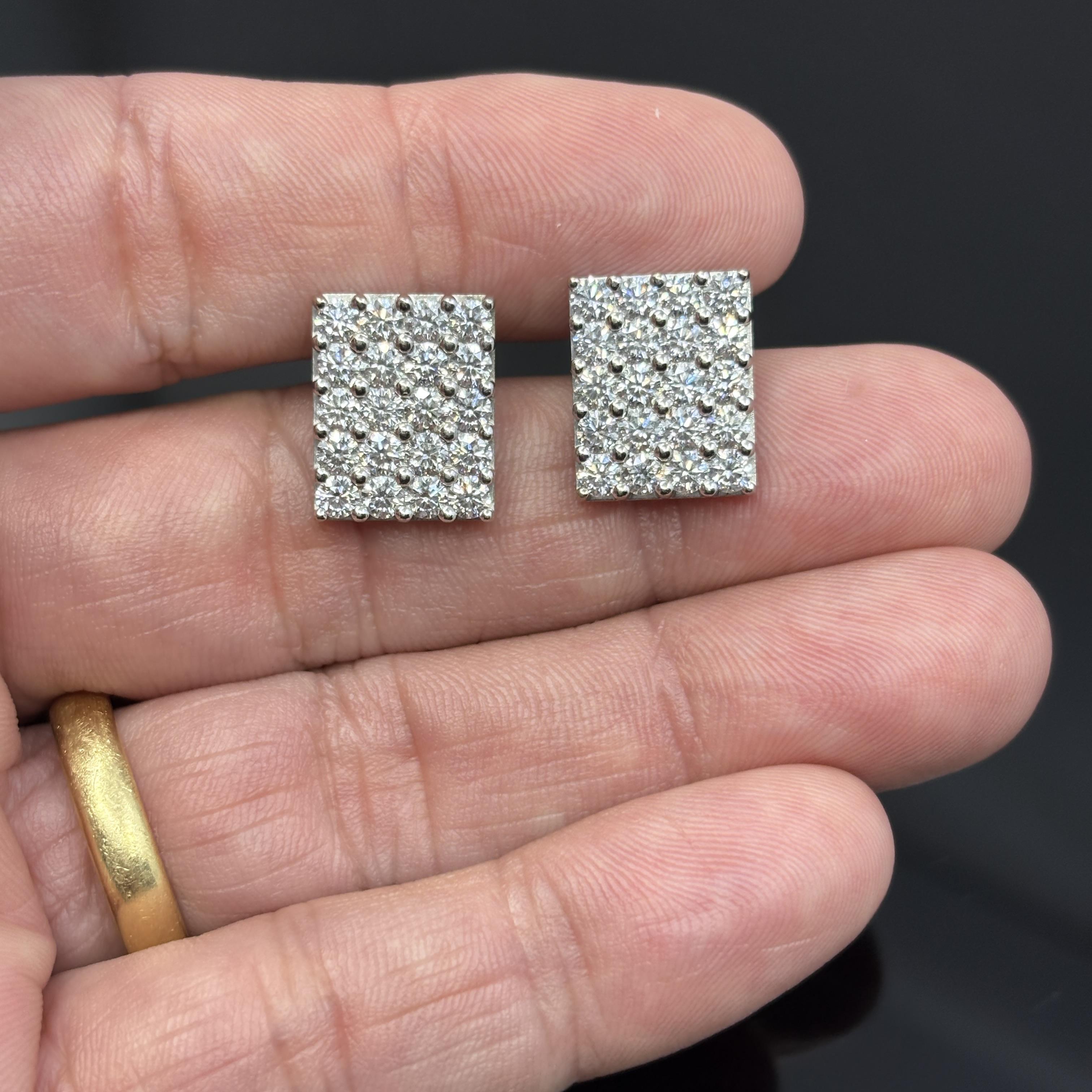 Orecchini a griglia con diamanti Estate in oro bianco 18k - 3,20ctw H / VS in vendita 2