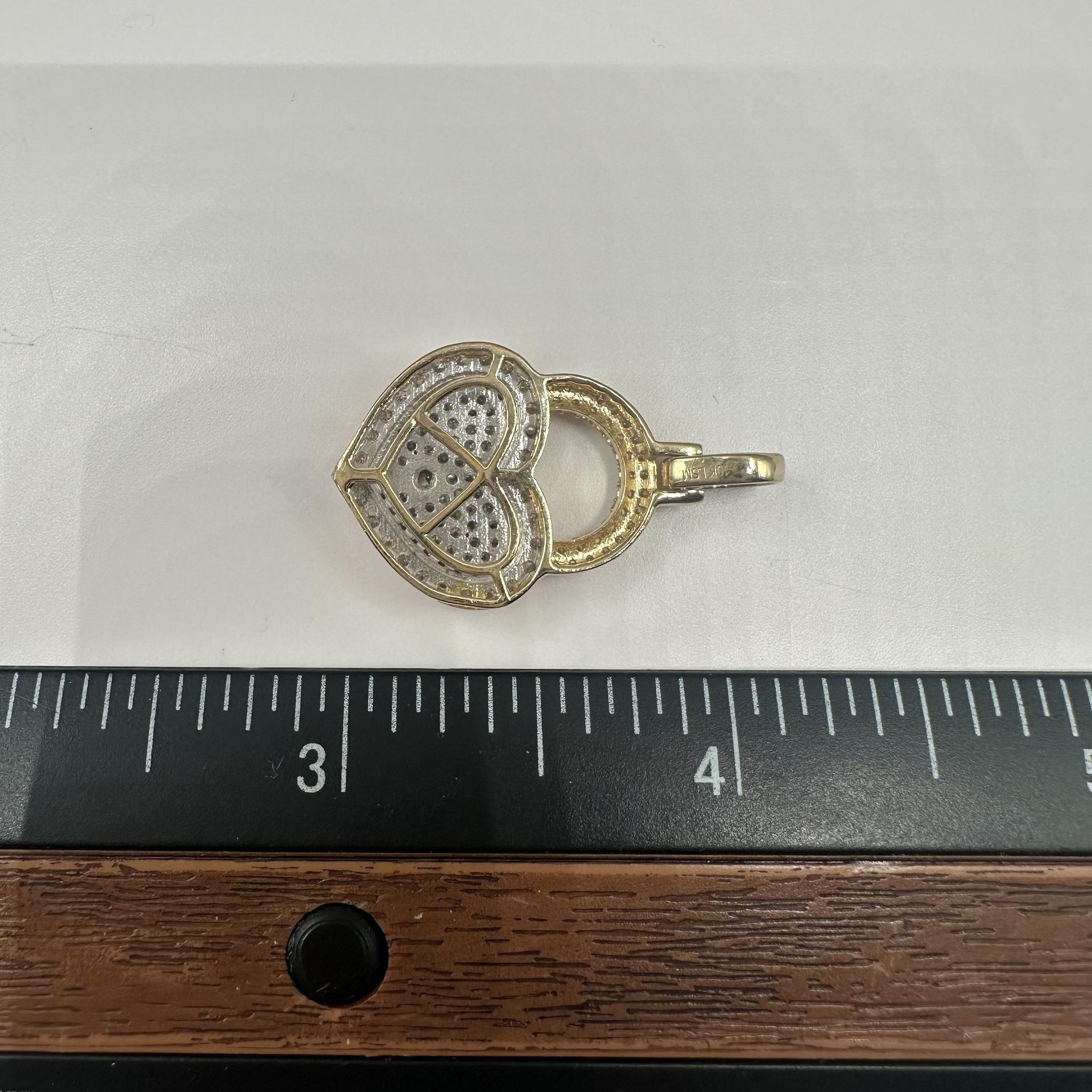 Estate Diamond Heart Medaillon in 10kt zweifarbigem Gold - 0,85ctw HI SI, Pre-Loved für Damen oder Herren im Angebot