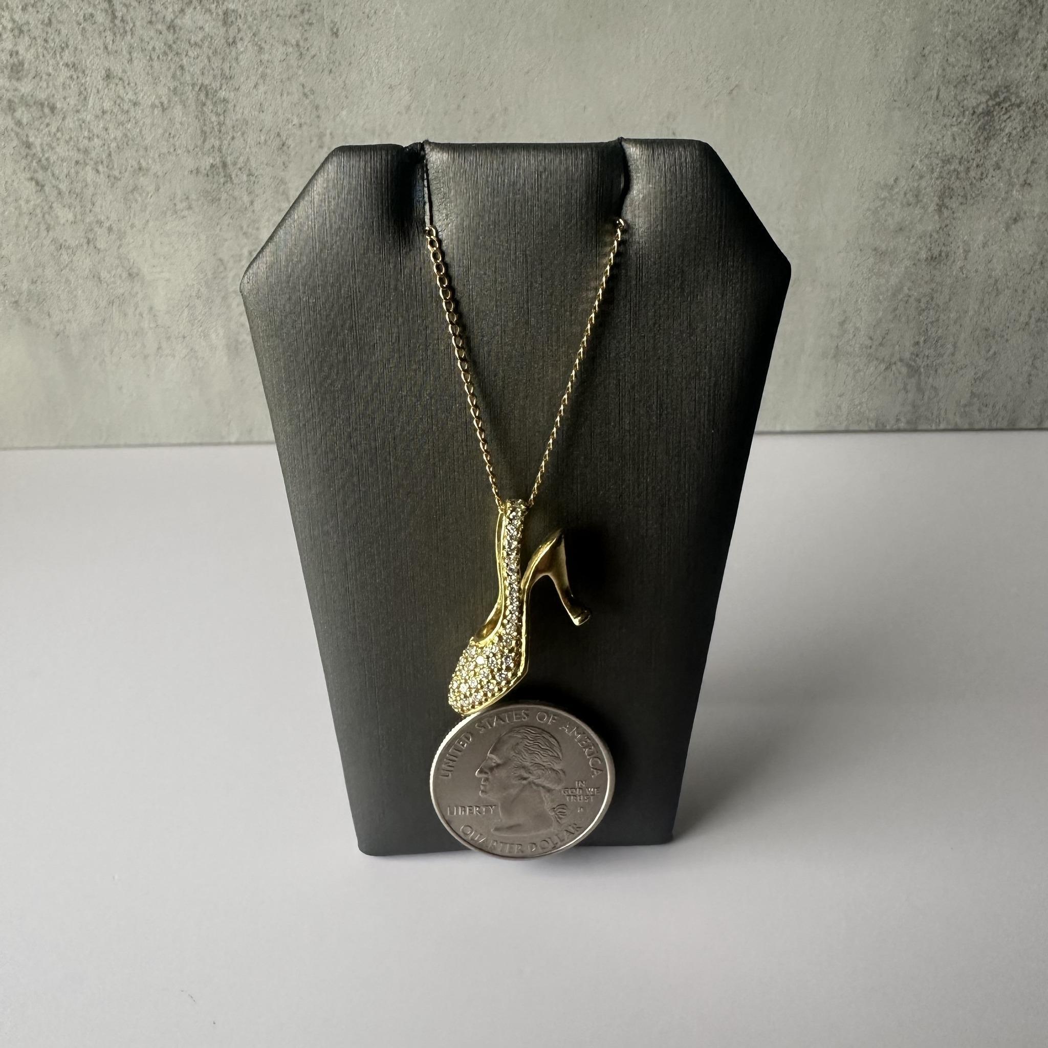 Estate Diamond High Heel Pendant in 18kt Yellow Gold on 10kt Gold Chain In Excellent Condition In West Hempstead, NY