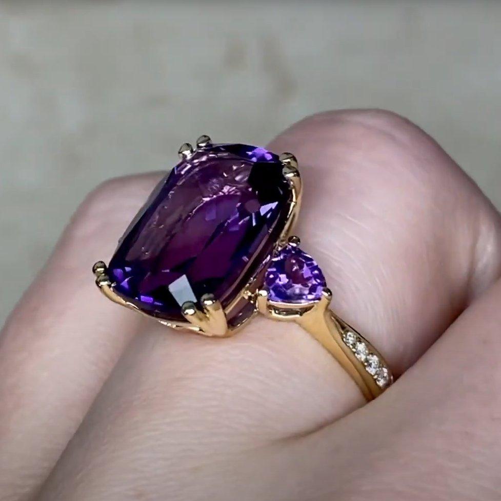 Estate Jewelry Anillo de amatista talla cojín (aprox. 6,00 quilates), Oro Art Decó en venta