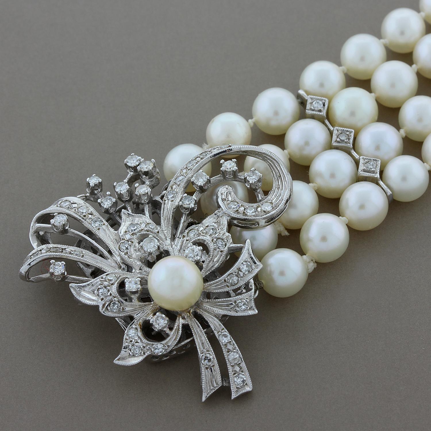Estate Diamond Pearl Strand Gold Bracelet In Excellent Condition In Beverly Hills, CA