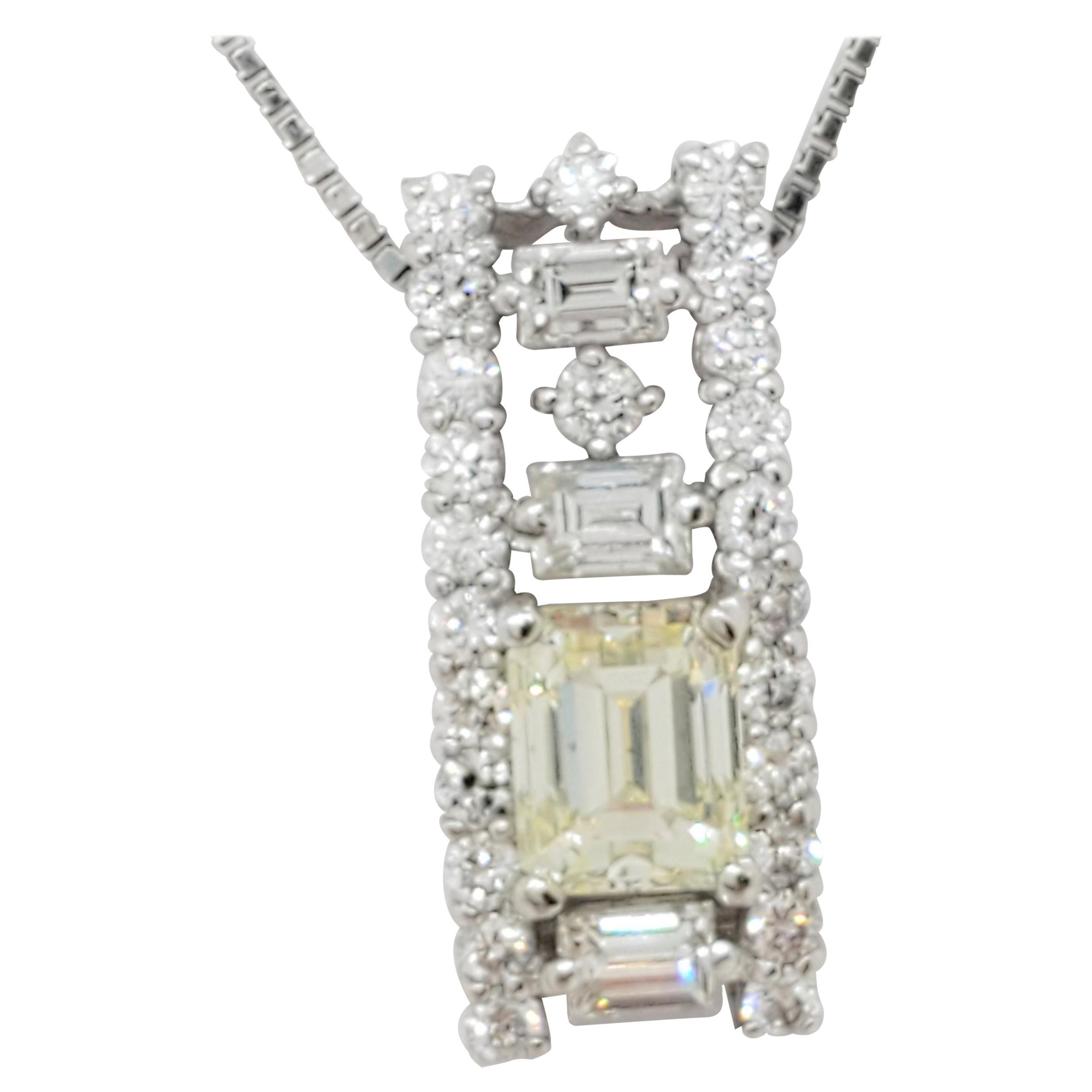  Diamond Pendant Necklace in Platinum For Sale