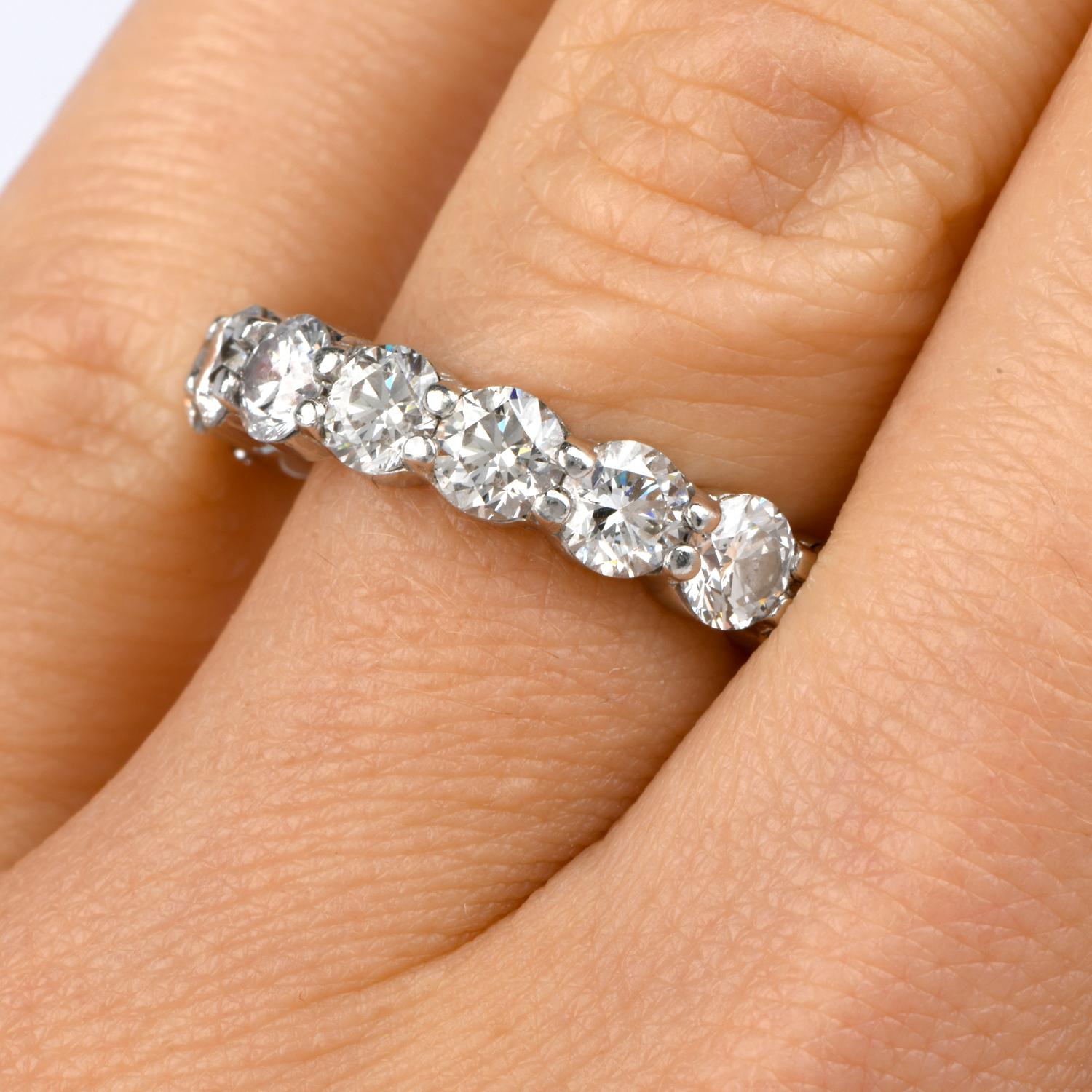 Estate Diamond Platinum Round Classic Eternity Band Ring In Excellent Condition In Miami, FL