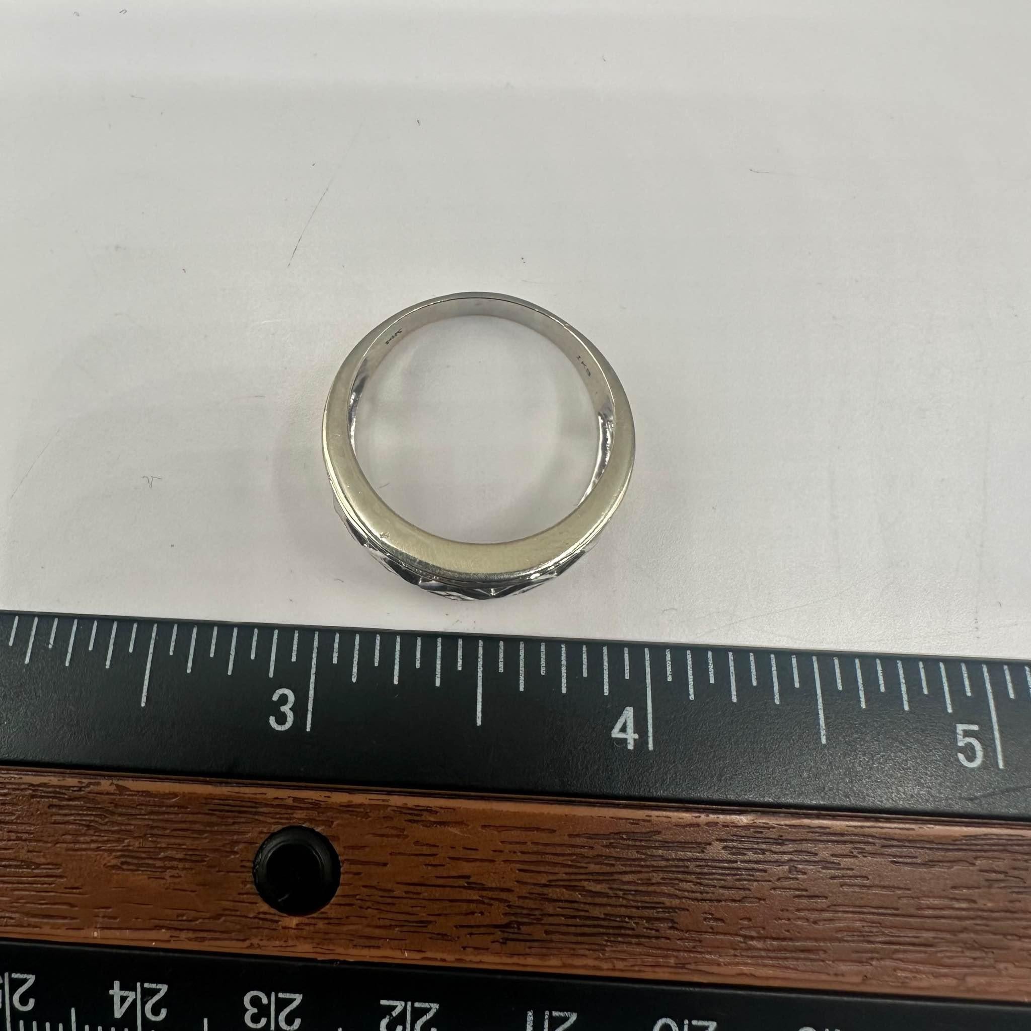 Estate Diamond Ring in 14kt White Gold - 0.50ctw Princess Cut Diamonds, Size 9.5 For Sale 1