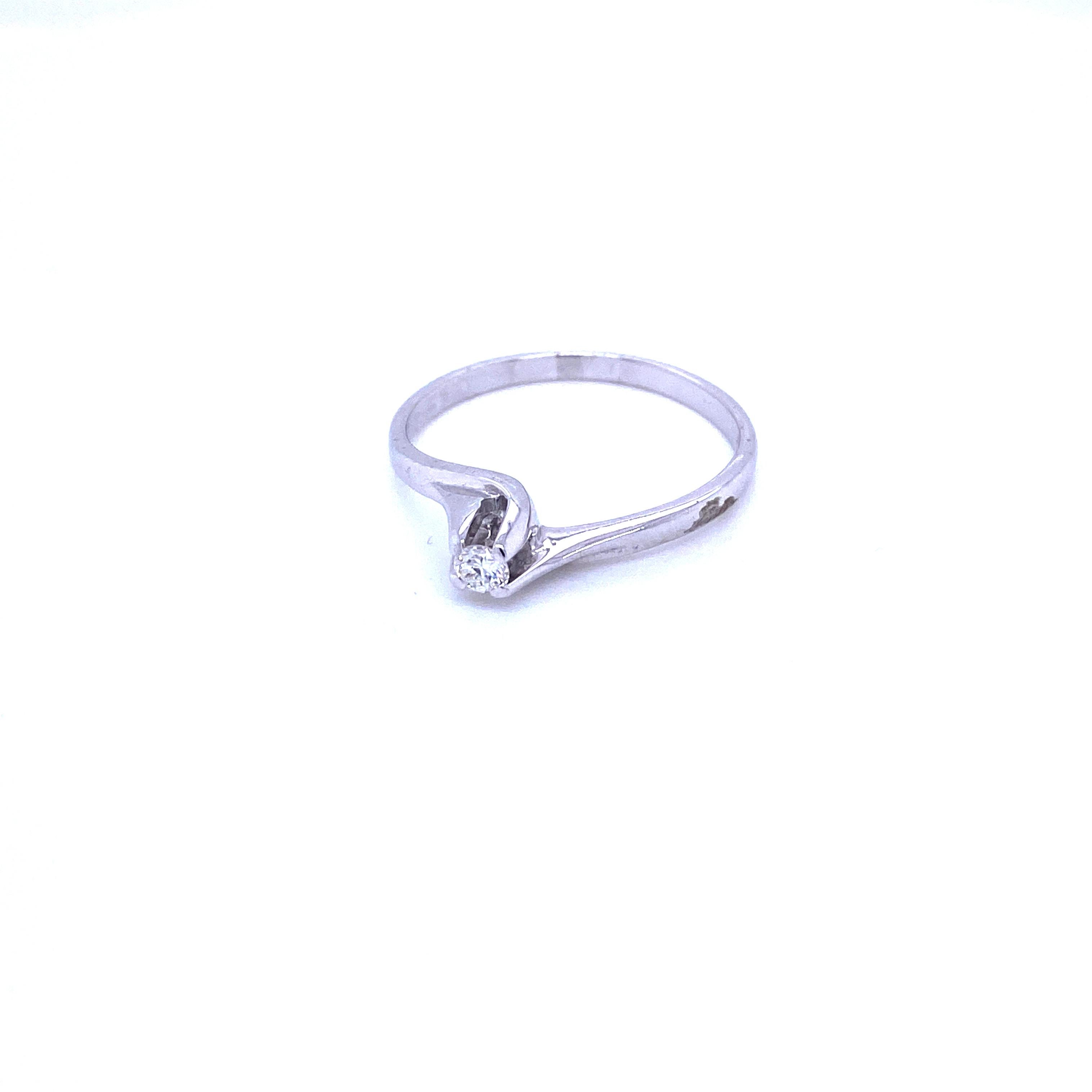 valentino diamond ring