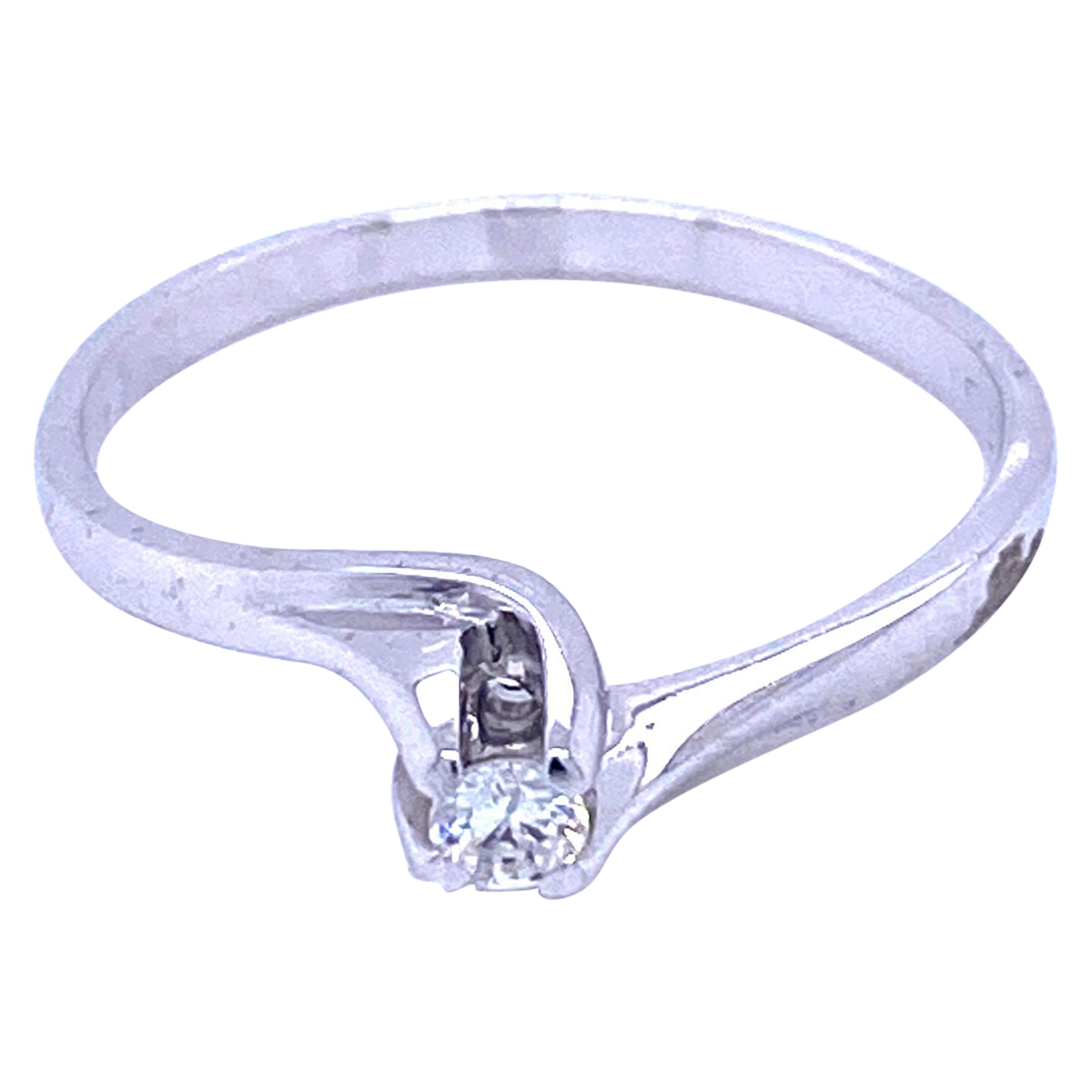 Estate Diamond Valentino Solitaire Ring