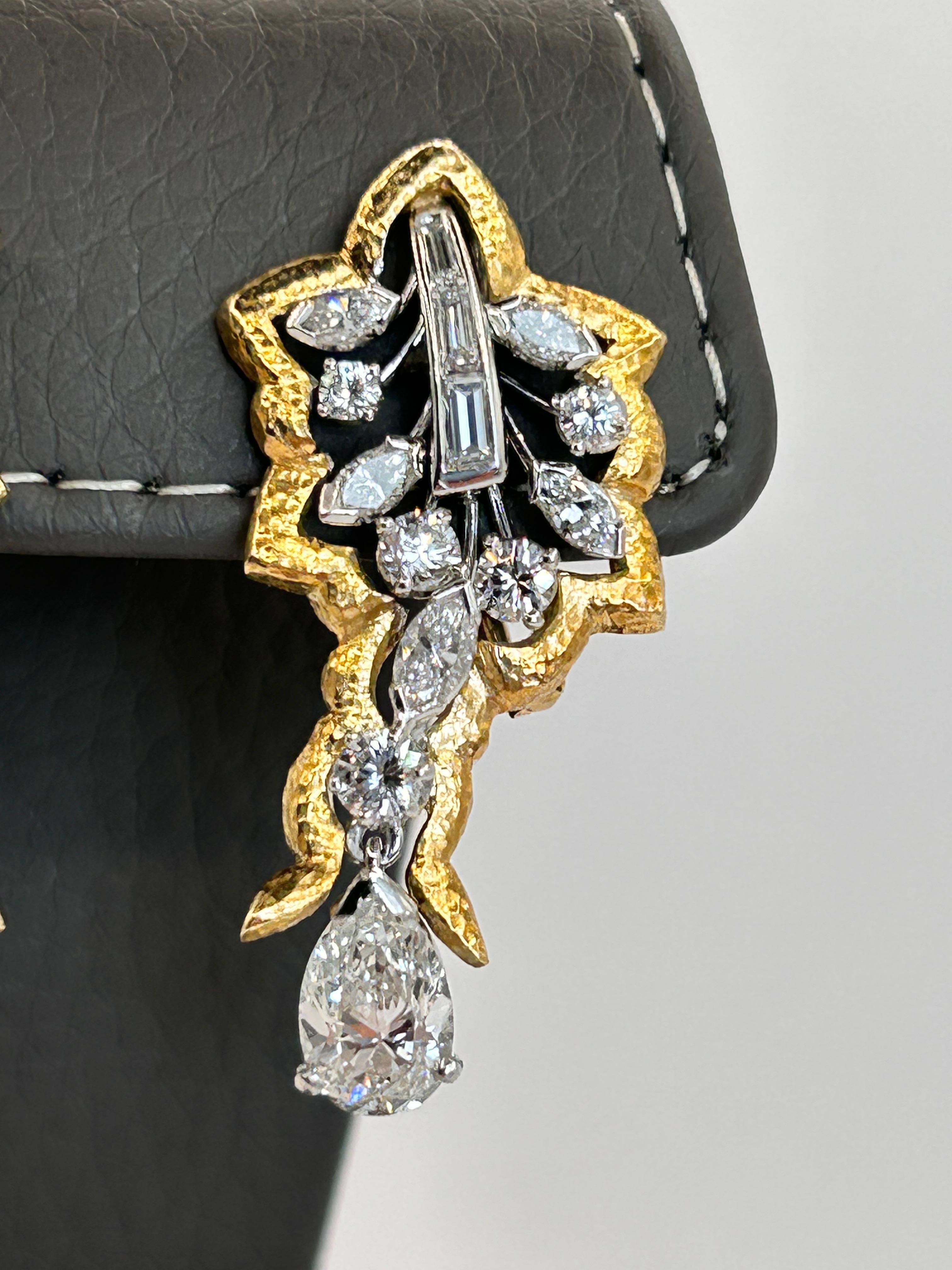 Estate Earrings with 3.52 Carat Diamonds 18 Karat Yellow Gold / Platinum In Good Condition For Sale In New York, NY