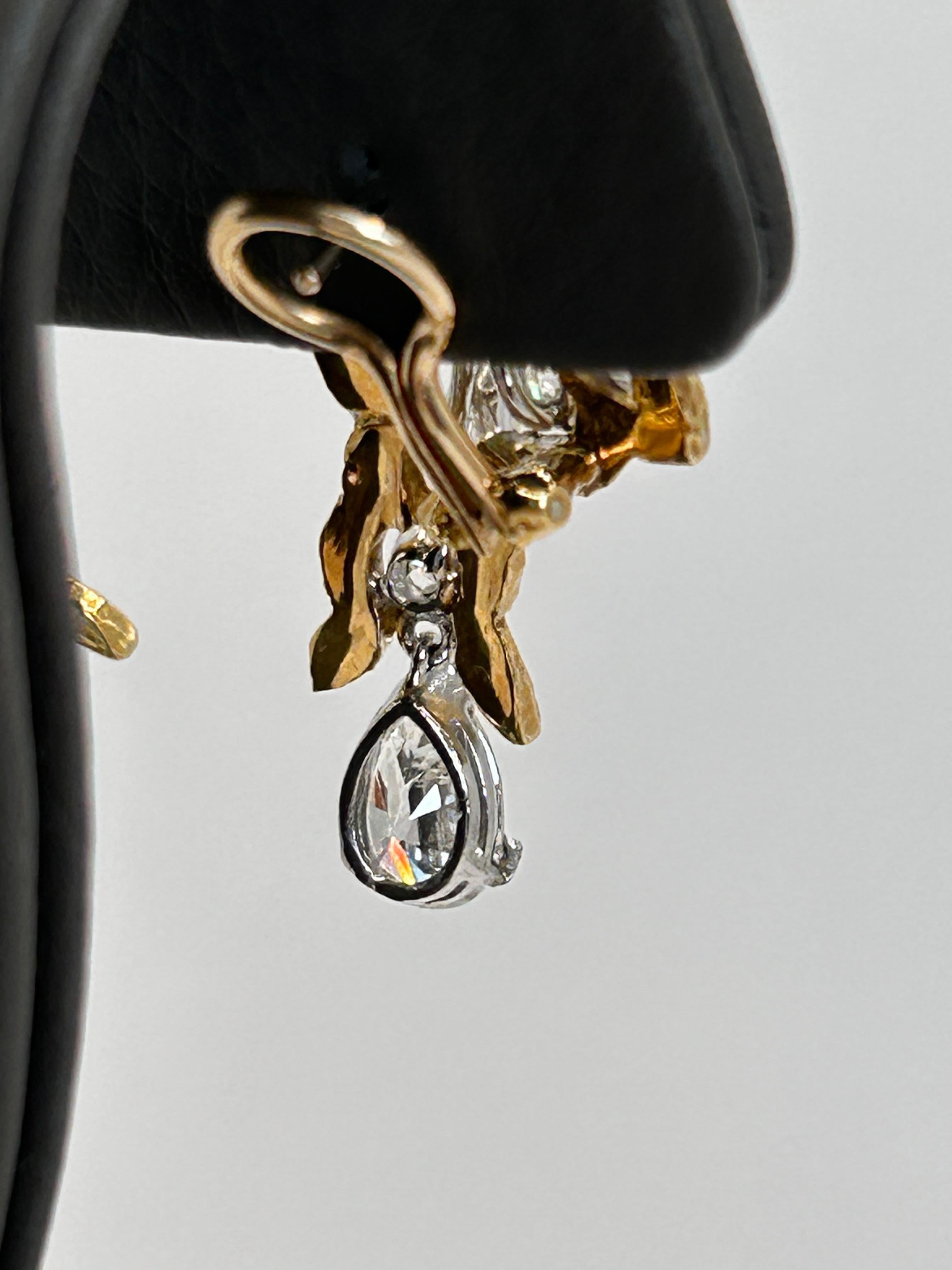 Estate Earrings with 3.52 Carat Diamonds 18 Karat Yellow Gold / Platinum For Sale 1