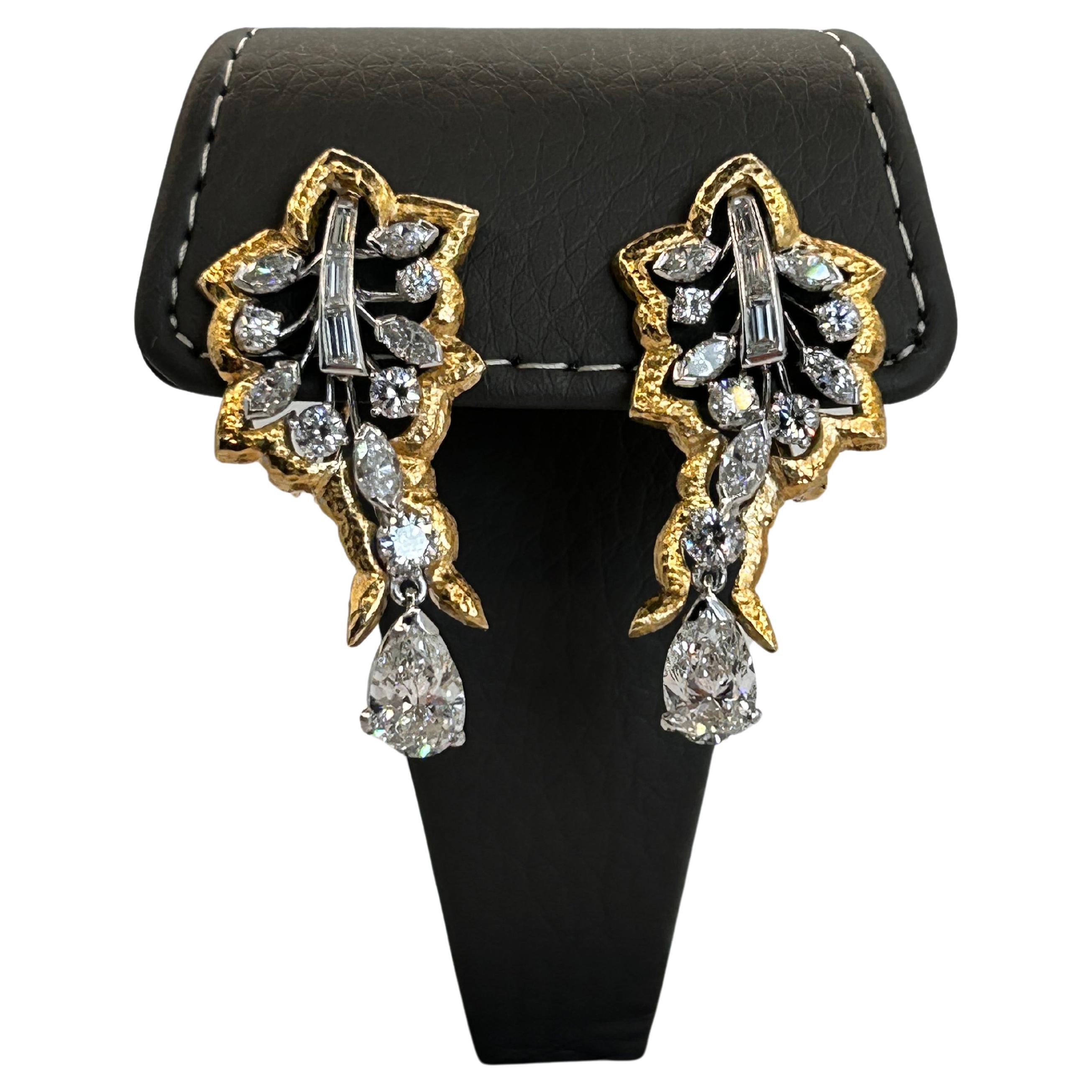 Estate Earrings with 3.52 Carat Diamonds 18 Karat Yellow Gold / Platinum For Sale