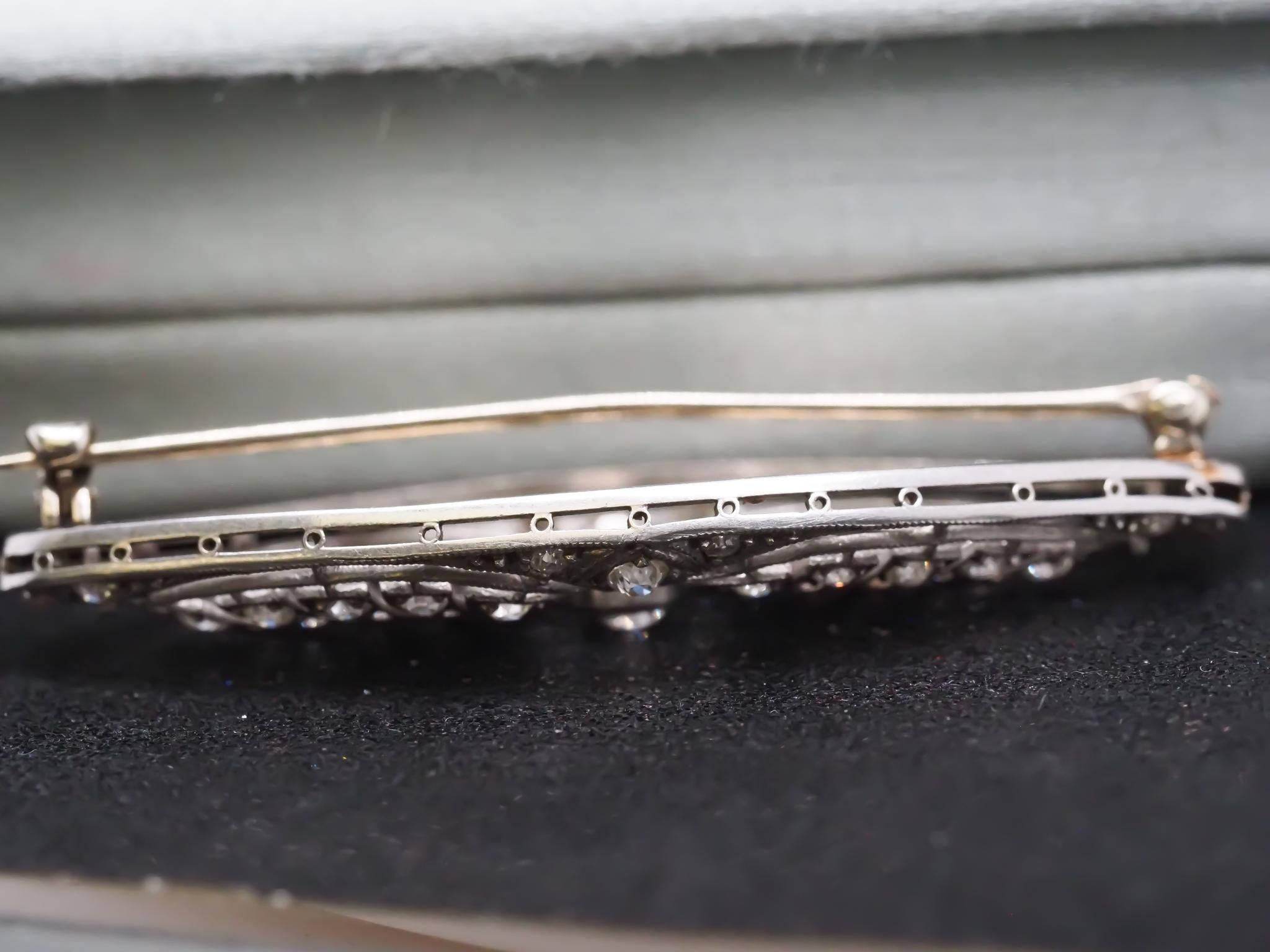 Broche Estate Edwardian Navette de Platino Antiguo Diamante Europeo Corte europeo antiguo en venta