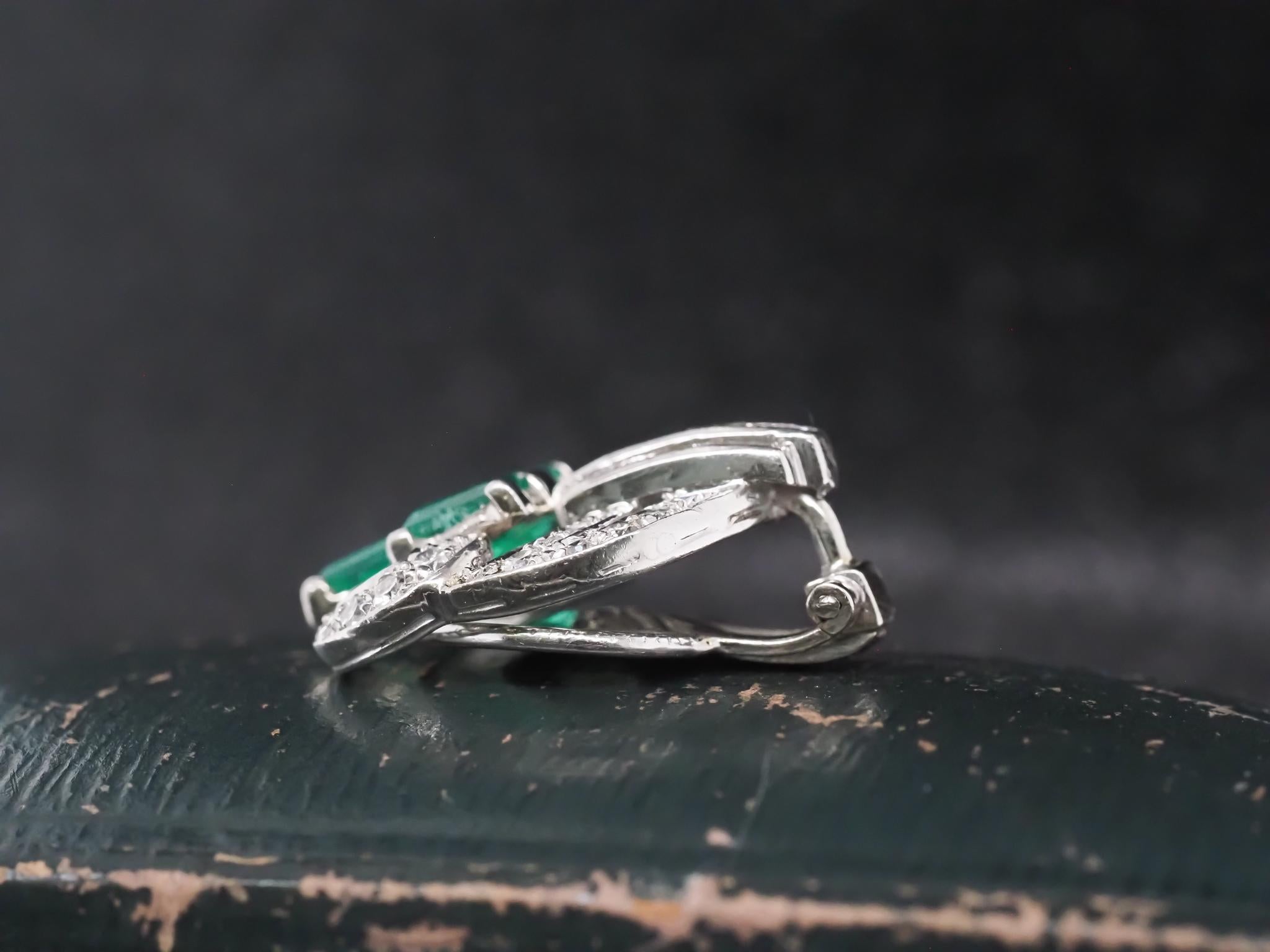 Estate Emerald and Diamond 1940s Earrings in Platinum For Sale 9
