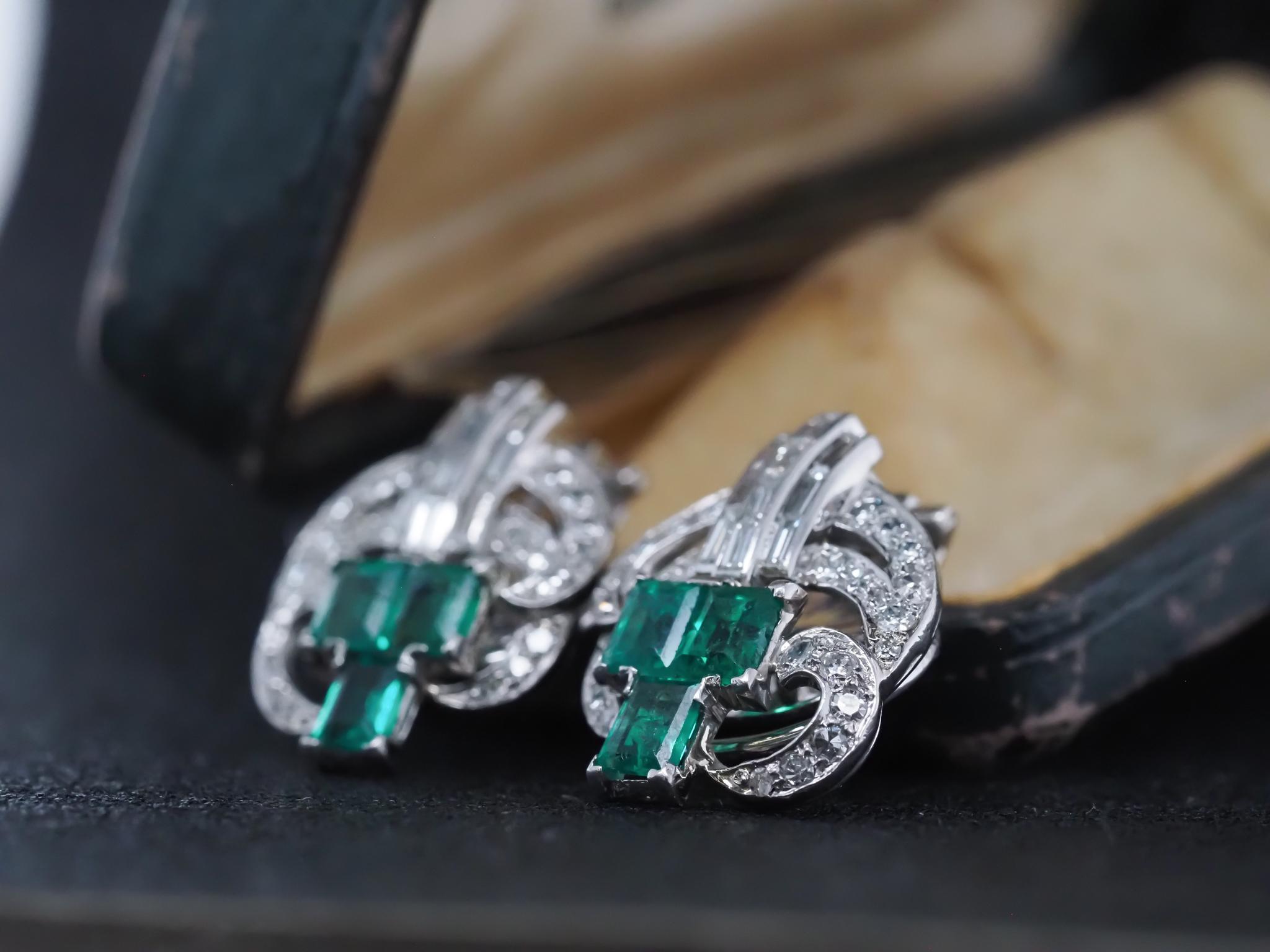 Estate Emerald and Diamond 1940s Earrings in Platinum For Sale 13