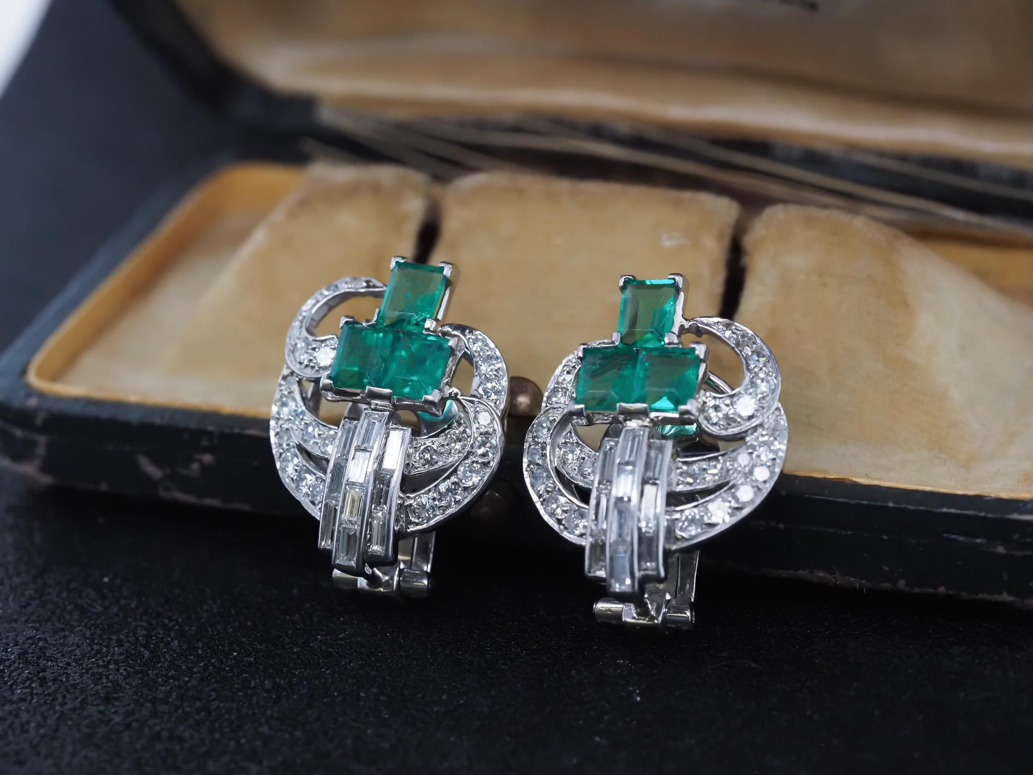 Estate Emerald and Diamond 1940s Earrings in Platinum In Good Condition For Sale In Hicksville, NY