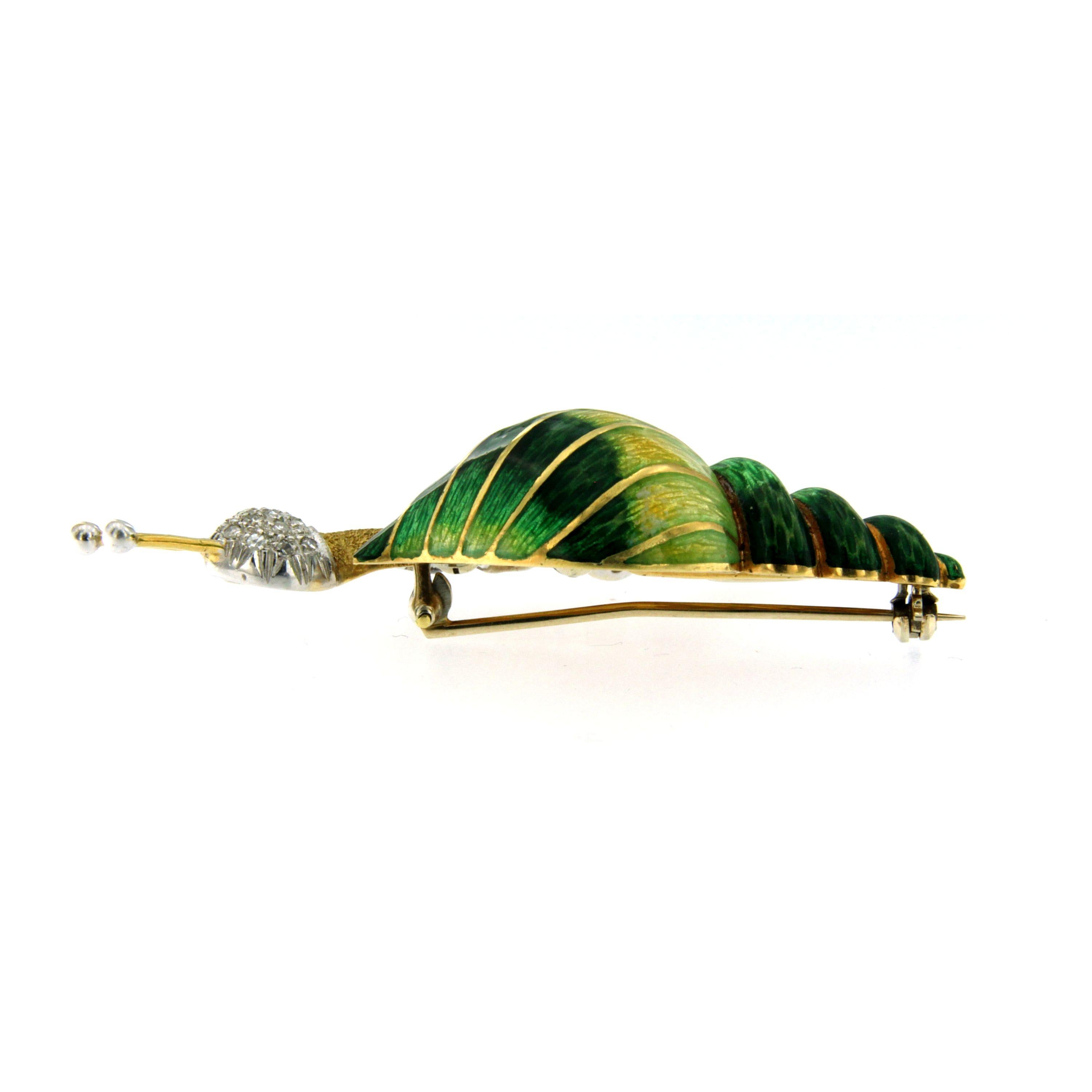 Estate Enamel Diamond Gold Snail Brooch In Excellent Condition In Napoli, Italy