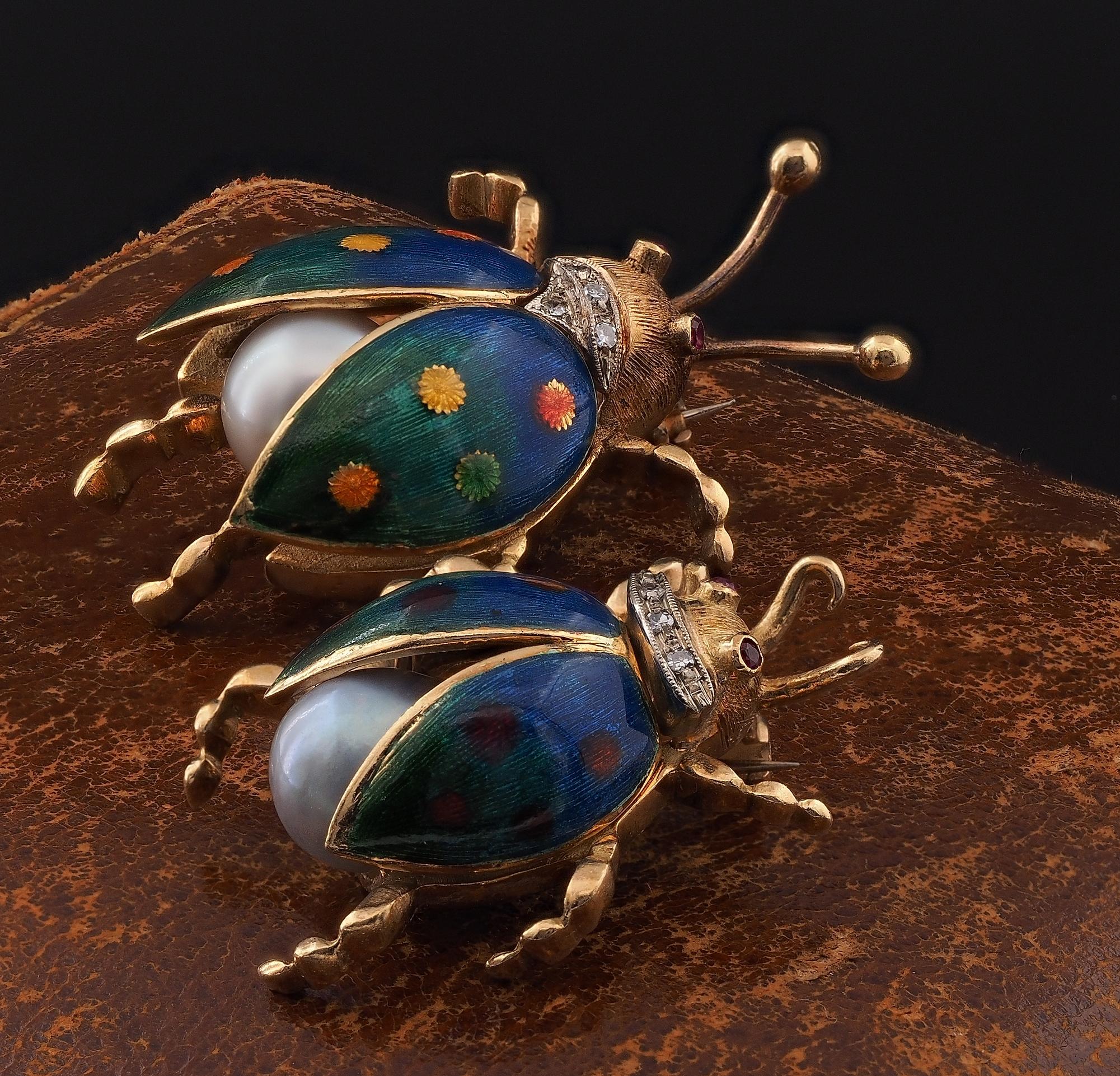 Estate Enamel Pearl Diamond Twin Lady bug brooches 18 KT In Good Condition For Sale In Napoli, IT
