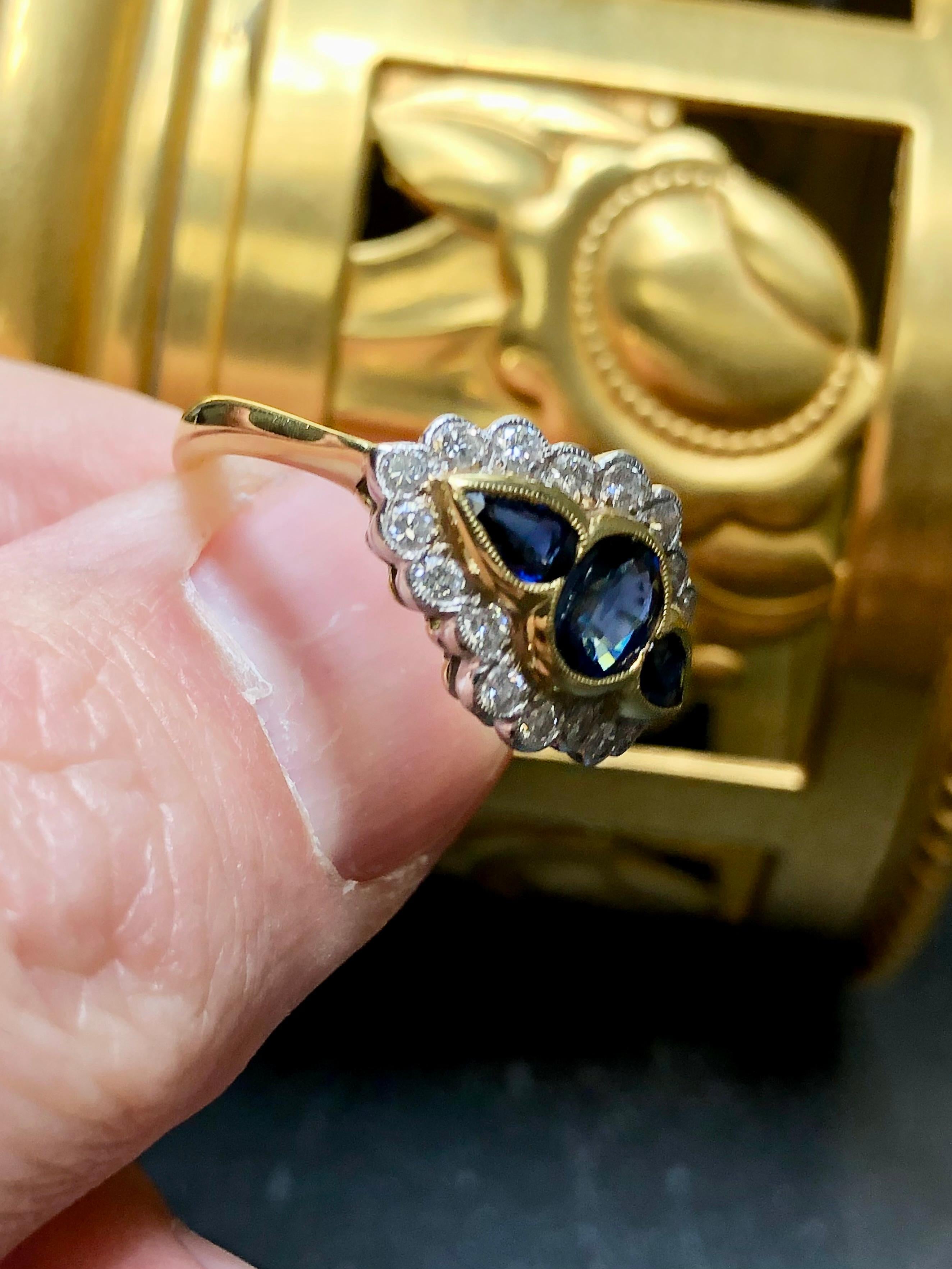 Women's or Men's Estate ENGLISH 18K Platinum Diamond Sapphire Three Stone Ring Sz 7.5 For Sale