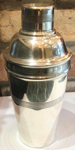 Estate English Art Deco "Gaskell and Chambers" Cocktail Shaker, circa 1930-1940