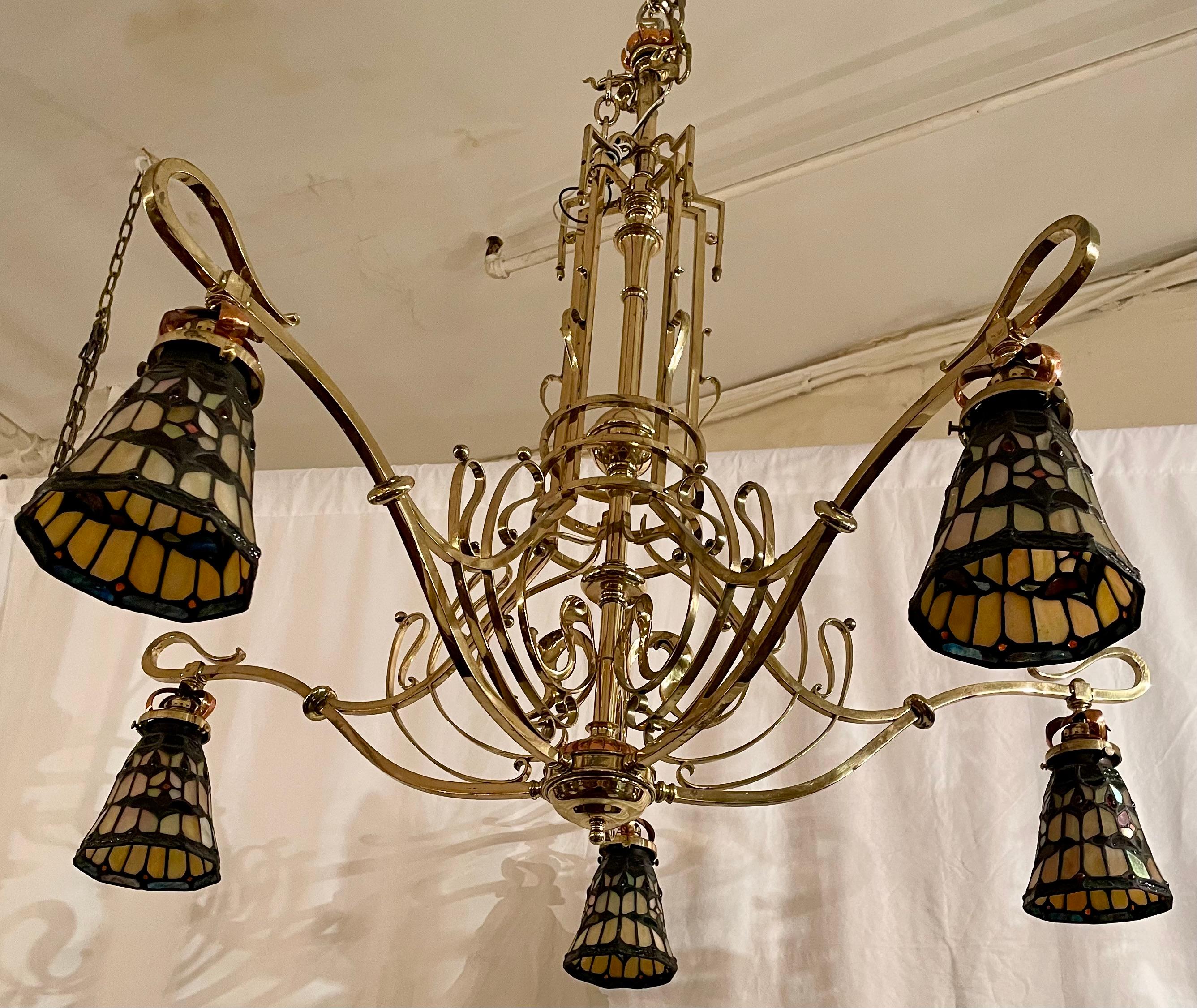 Lámpara de billar inglesa Art Nouveau con vidrieras, cobre y latón, ca. 1950 Inglés en venta