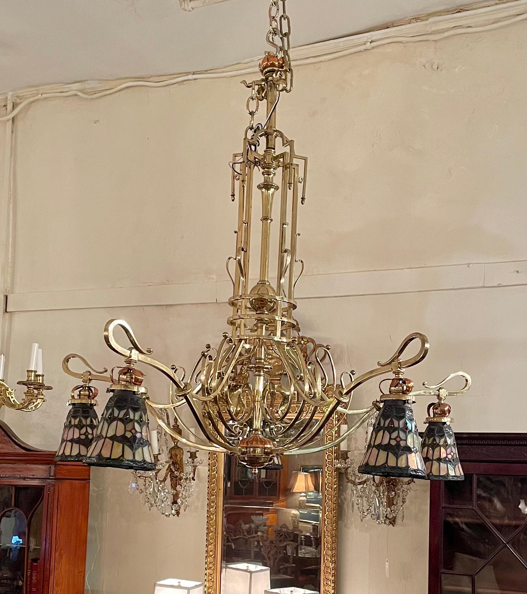 Lámpara de billar inglesa Art Nouveau con vidrieras, cobre y latón, ca. 1950 en venta 3