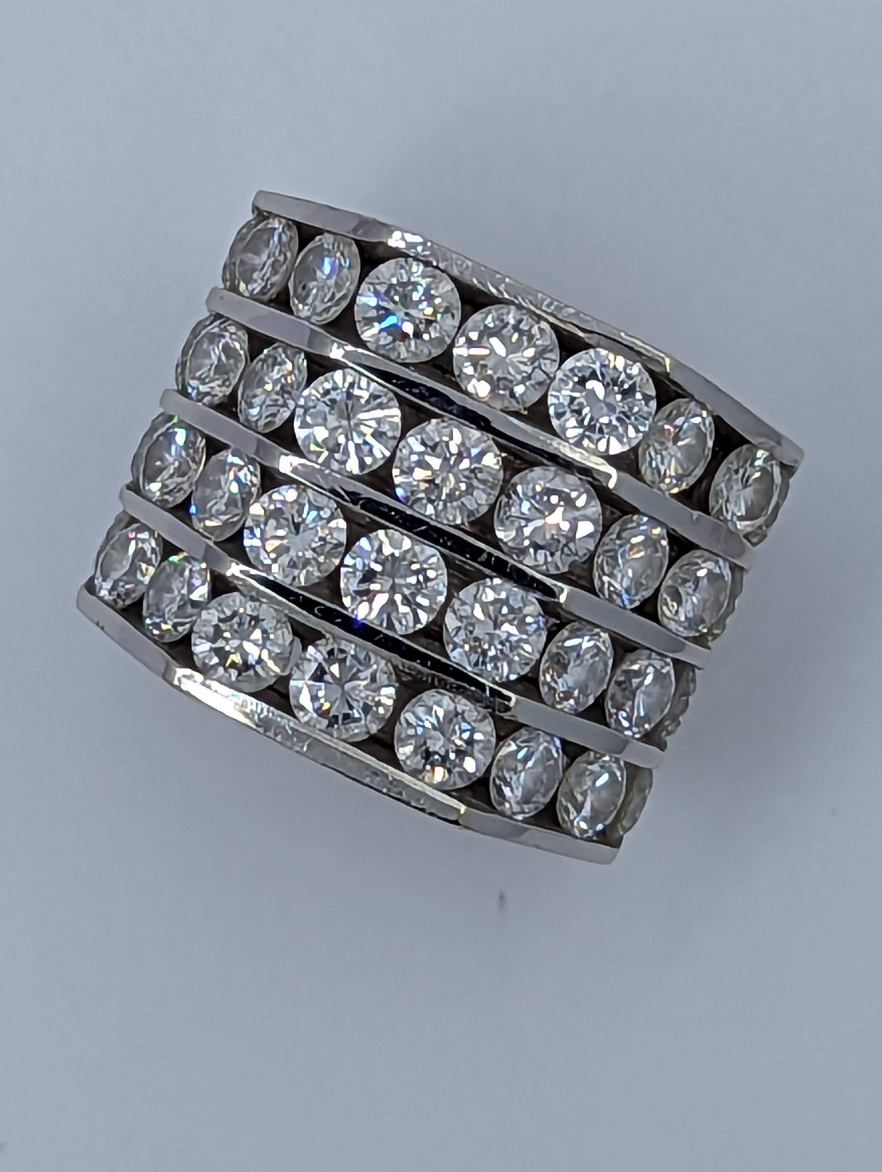 Estate Eternity 14g 14KT White Gold 7CTW Diamond Wedding band pinky ring Vintage In Excellent Condition For Sale In Miami, FL