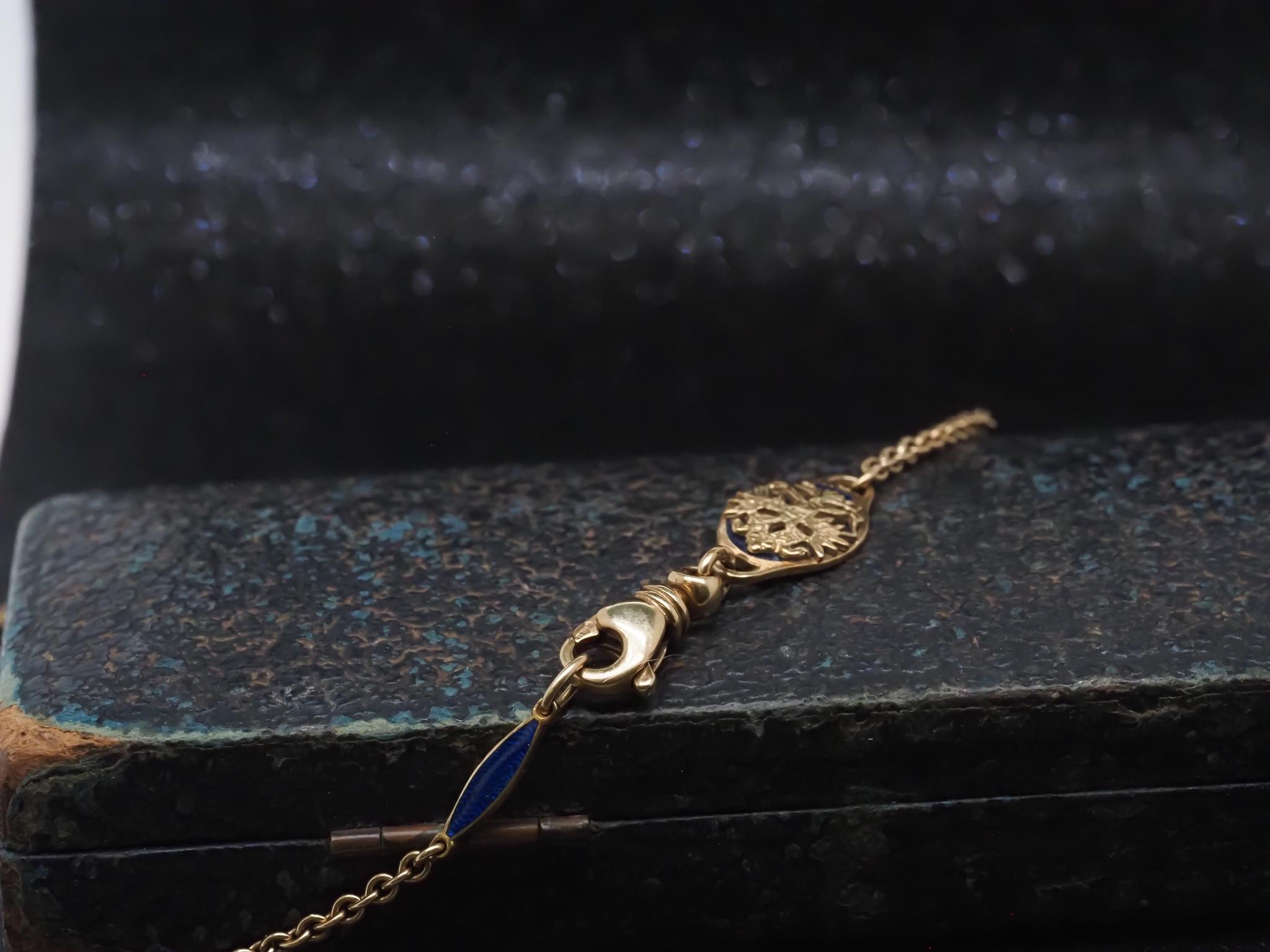 Chaîne à maillons unique FabeEstate Faberge en or jaune 18 carats et émail - VHK n°974 en vente 5