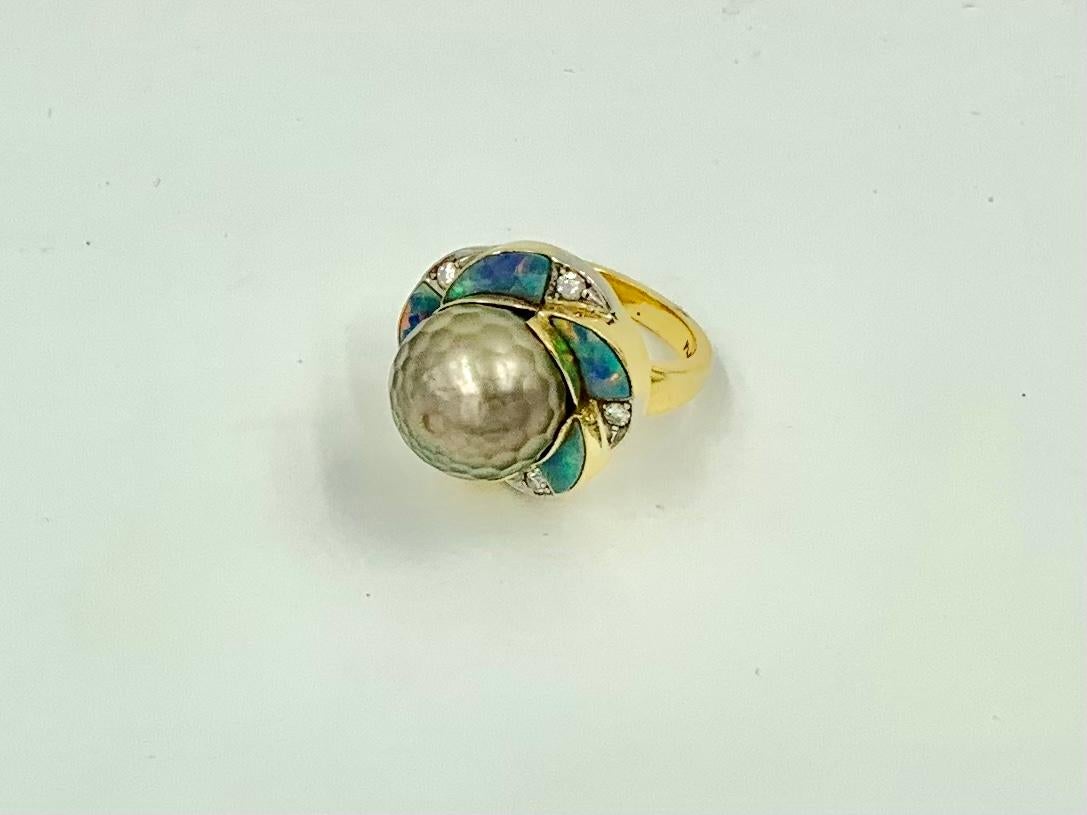 Estate Faceted Black Pearl, Black Opal, Diamond 18K Gold Platinum Cocktail Ring In Good Condition For Sale In New York, NY