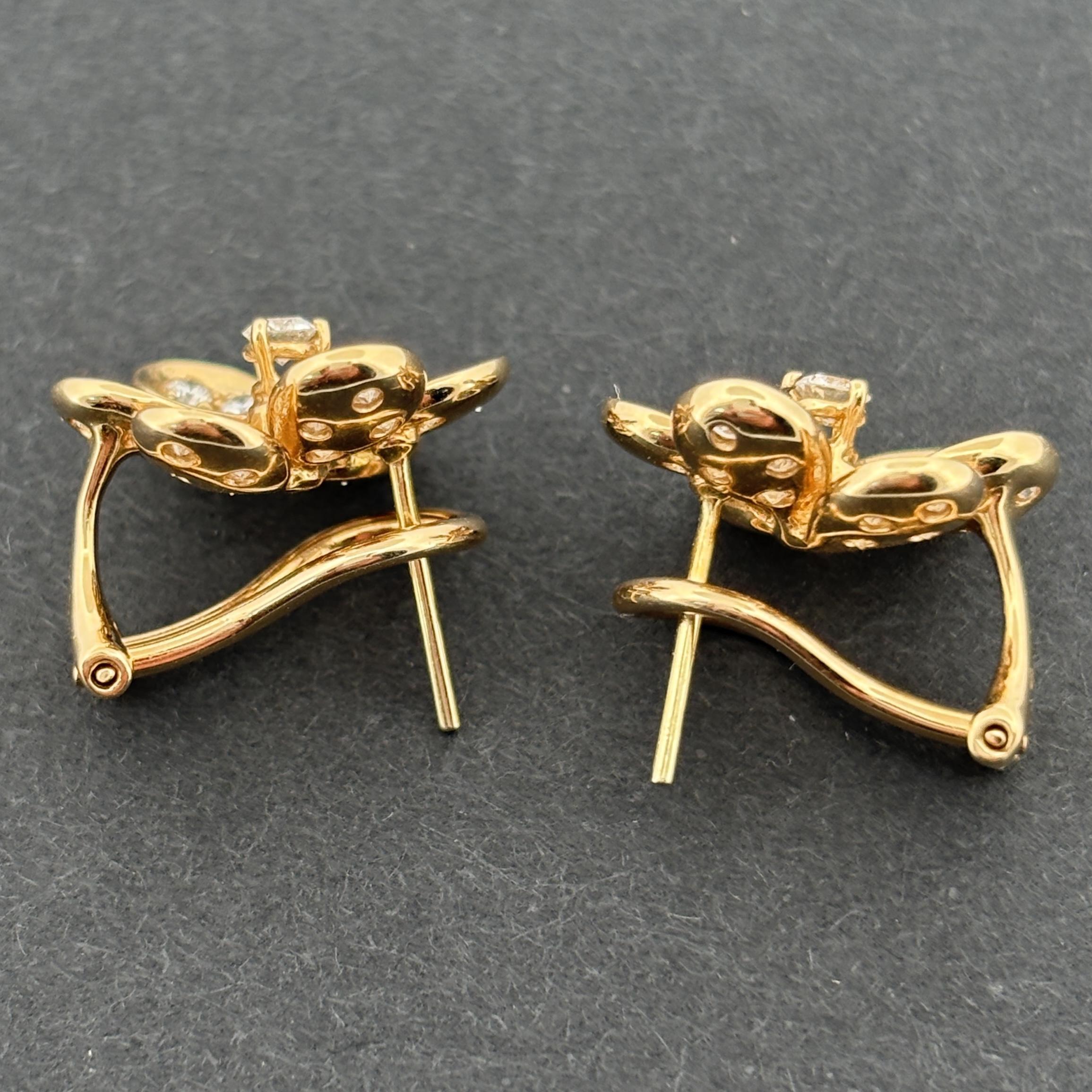 Estate Flower 18k Gelbgold & Diamant-Ohrringe 1,00ctw im Zustand „Hervorragend“ im Angebot in Orlando, FL