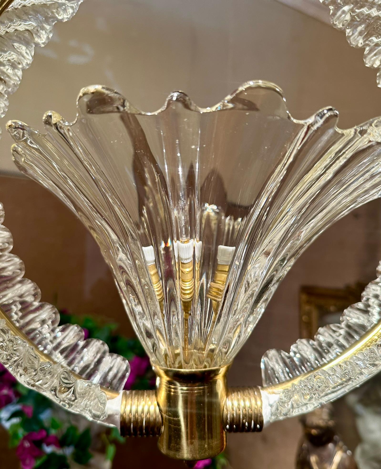 Lampadario di cristallo Art Deco francese di proprietà, CIRCA 1940. In condizioni buone in vendita a New Orleans, LA