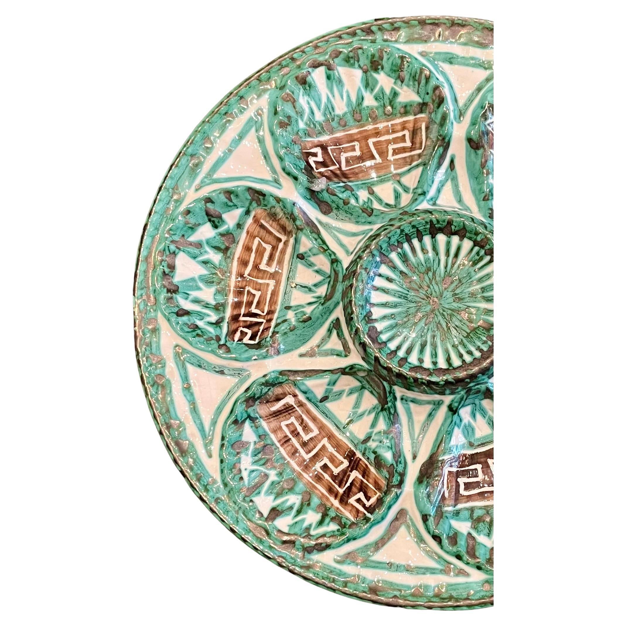 Estate French Faience Hand-Painted Green Porcelain Oyster Plate, circa 1960's. In Good Condition For Sale In New Orleans, LA